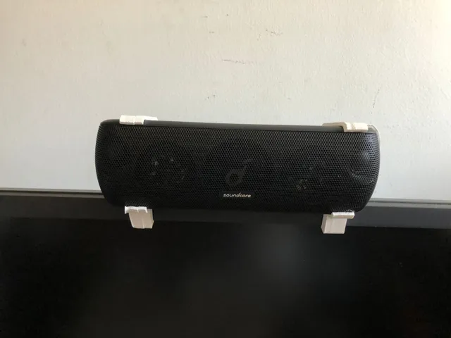 Soundcore motion + support for monitor