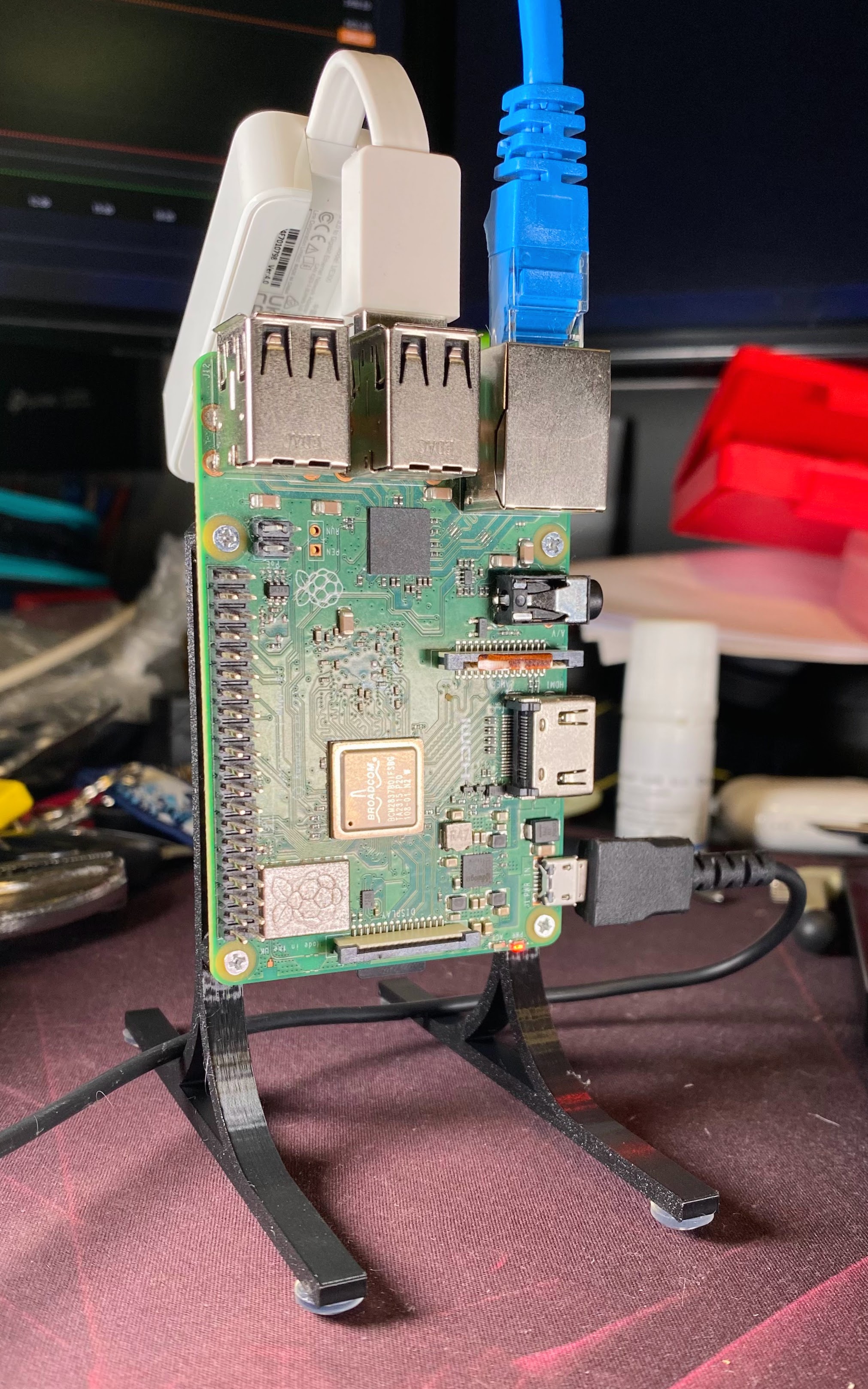 Vertical Raspberry Pi Stand by Rafael de Bem | Download free STL model ...