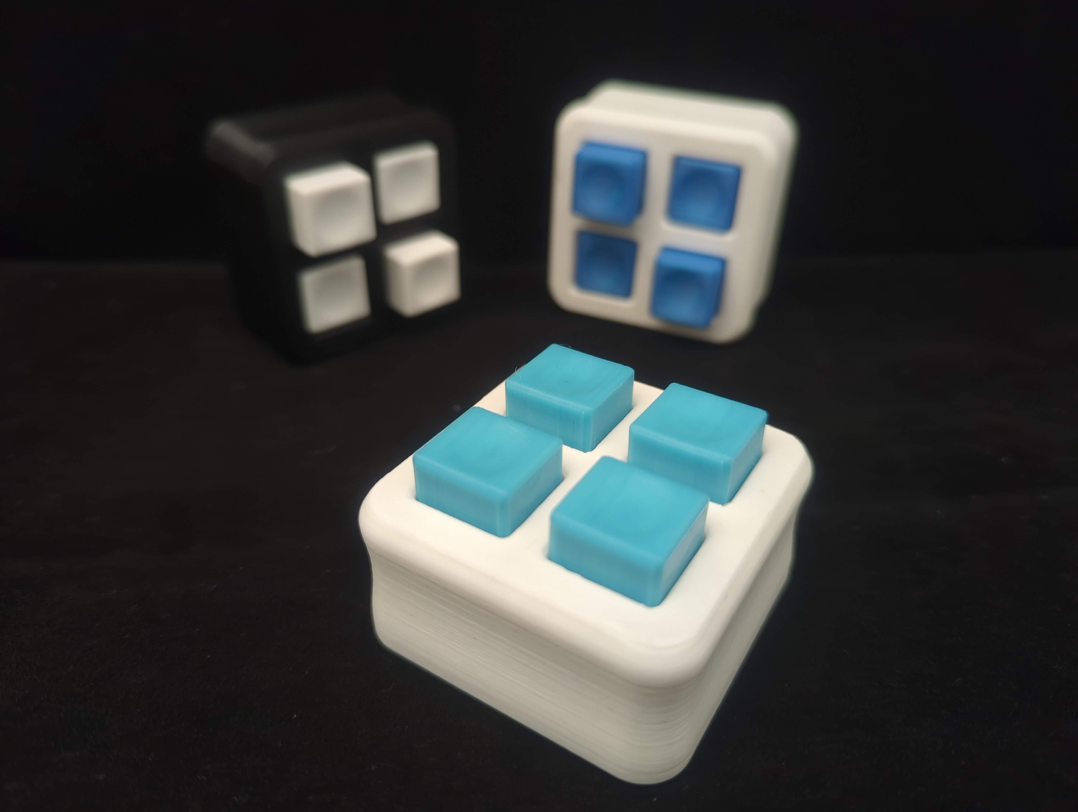 Miniatura 2 do modelo 3D Quad Toggle Fidget Toy