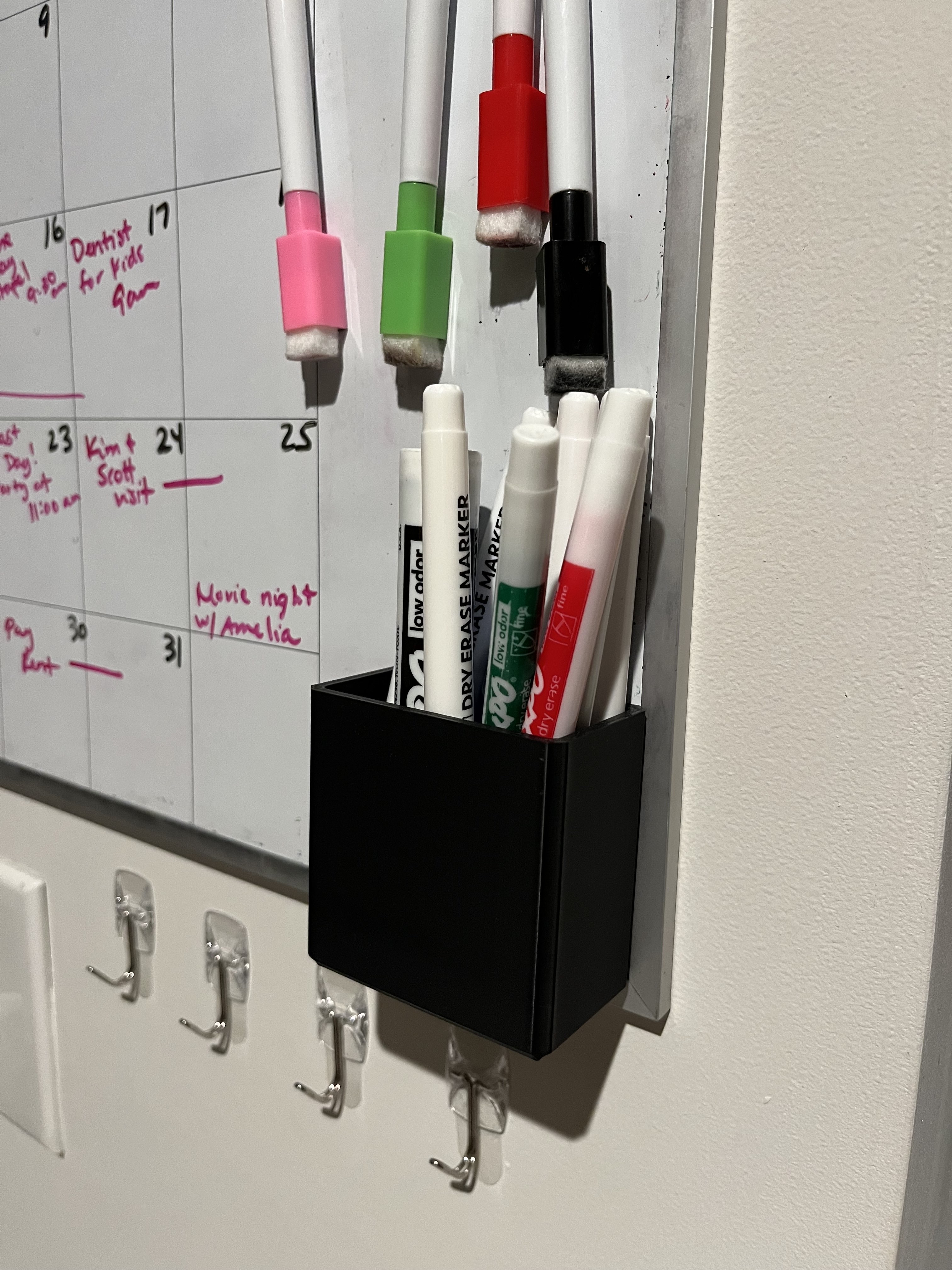 Miniatura 3 do modelo 3D Basic Magnetic Pen Holder (Whiteboard)