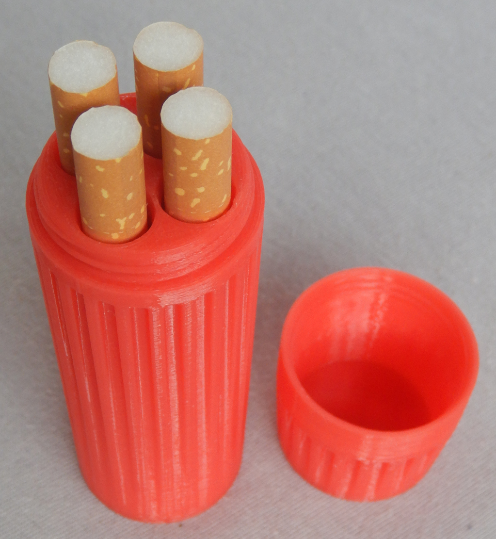 Zigarettendose für 4 Zigaretten; Cigarette tin for 4 cigarettes
