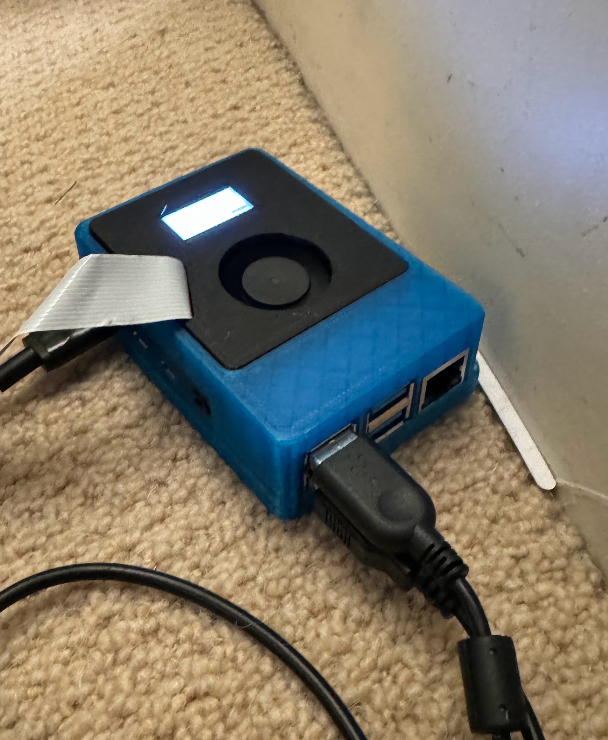 Lid for 30x30 fan, OLED, and PiCamera Cable, for modular RPi Case