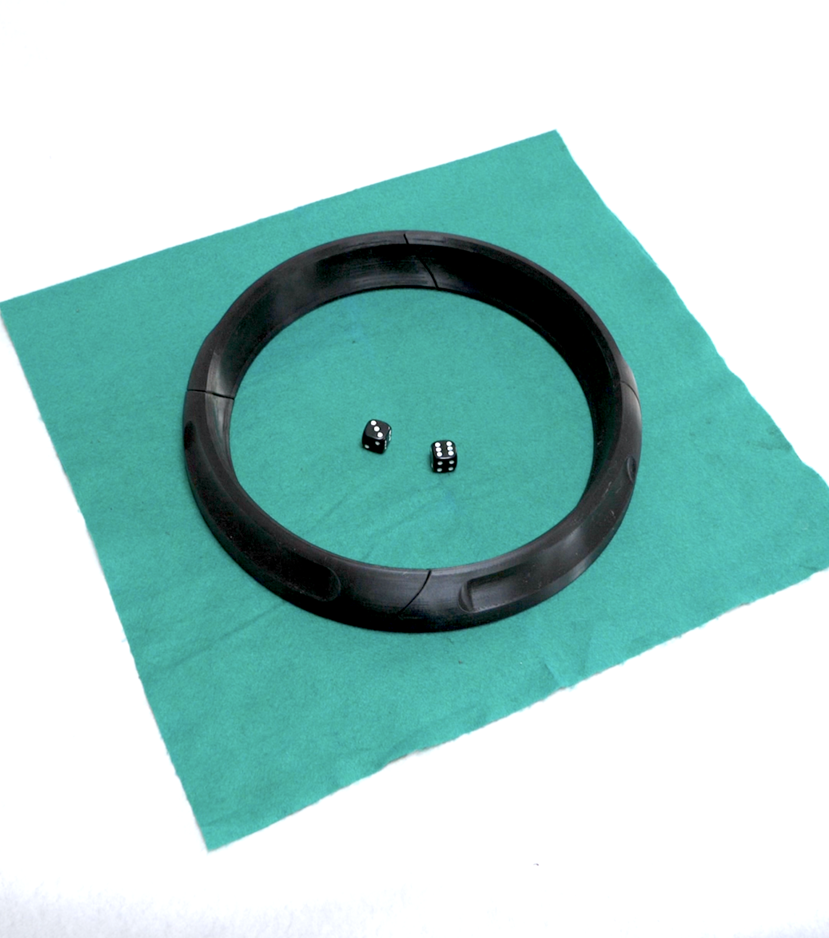 REMOVABLE DICE ARENA