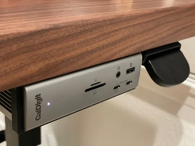 CalDigit TS4 Wall/Desk Mounting Brackets