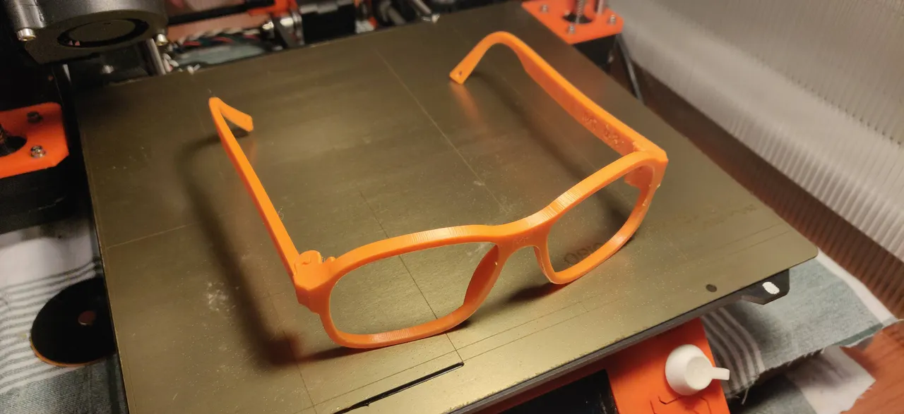Glasses Broken Frame Replacement by Mich Download free STL model