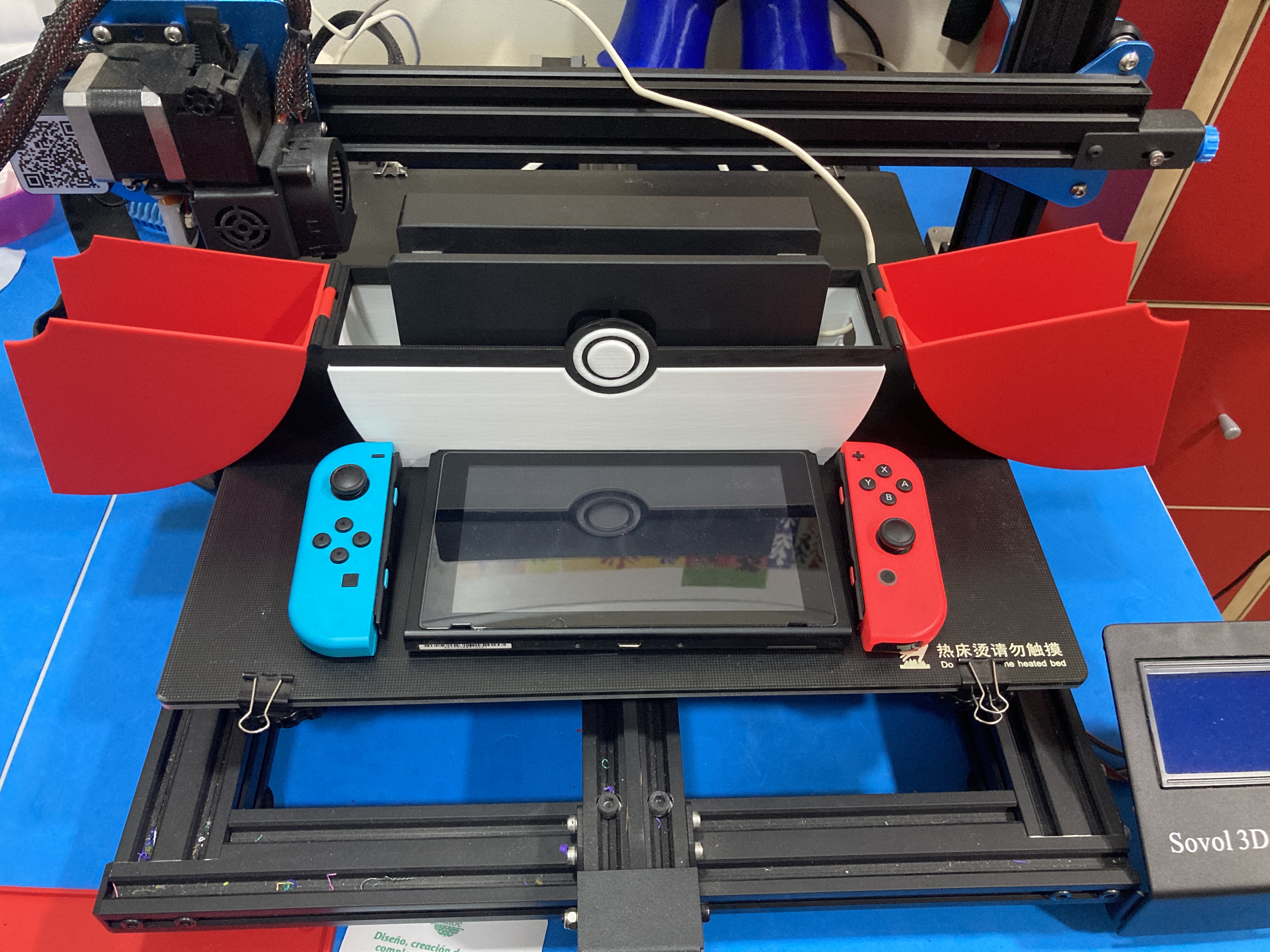 Nintendo Switch Pokeball dock — miniatura 3