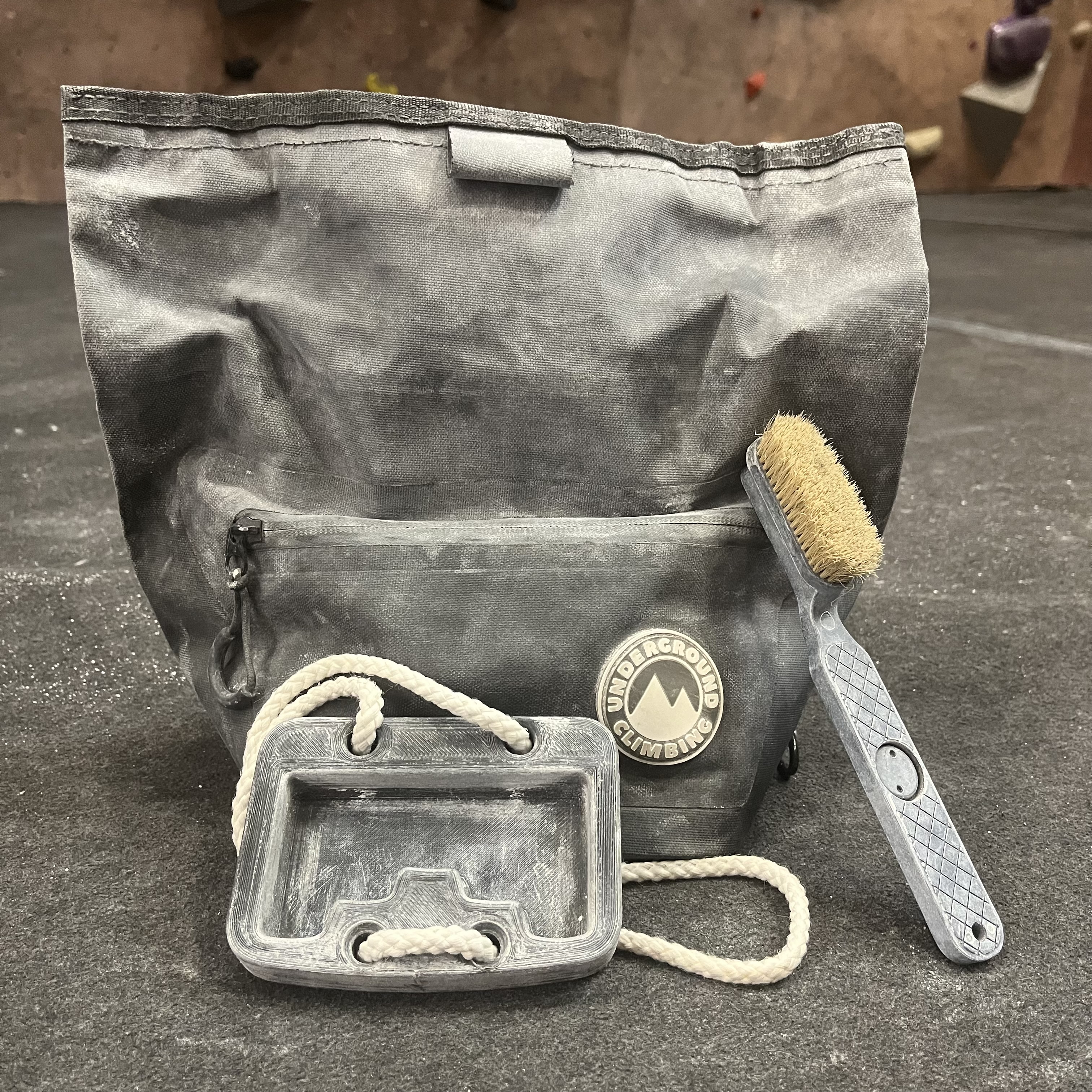 Unlevel portable climbing edge