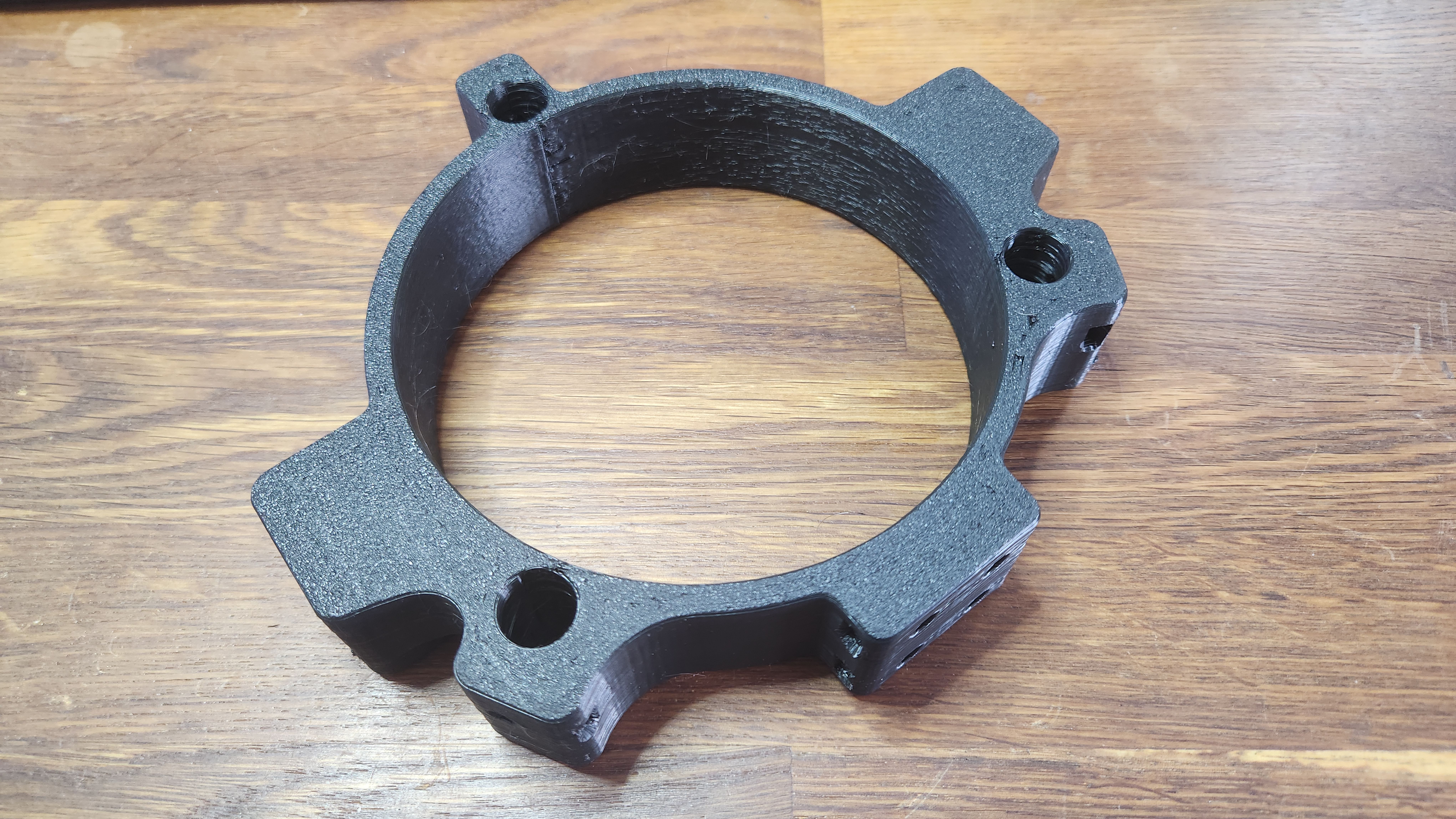 Metric Version - Sturdy Tripod Mounting System for Hadley Telescope 3D model thumbnail