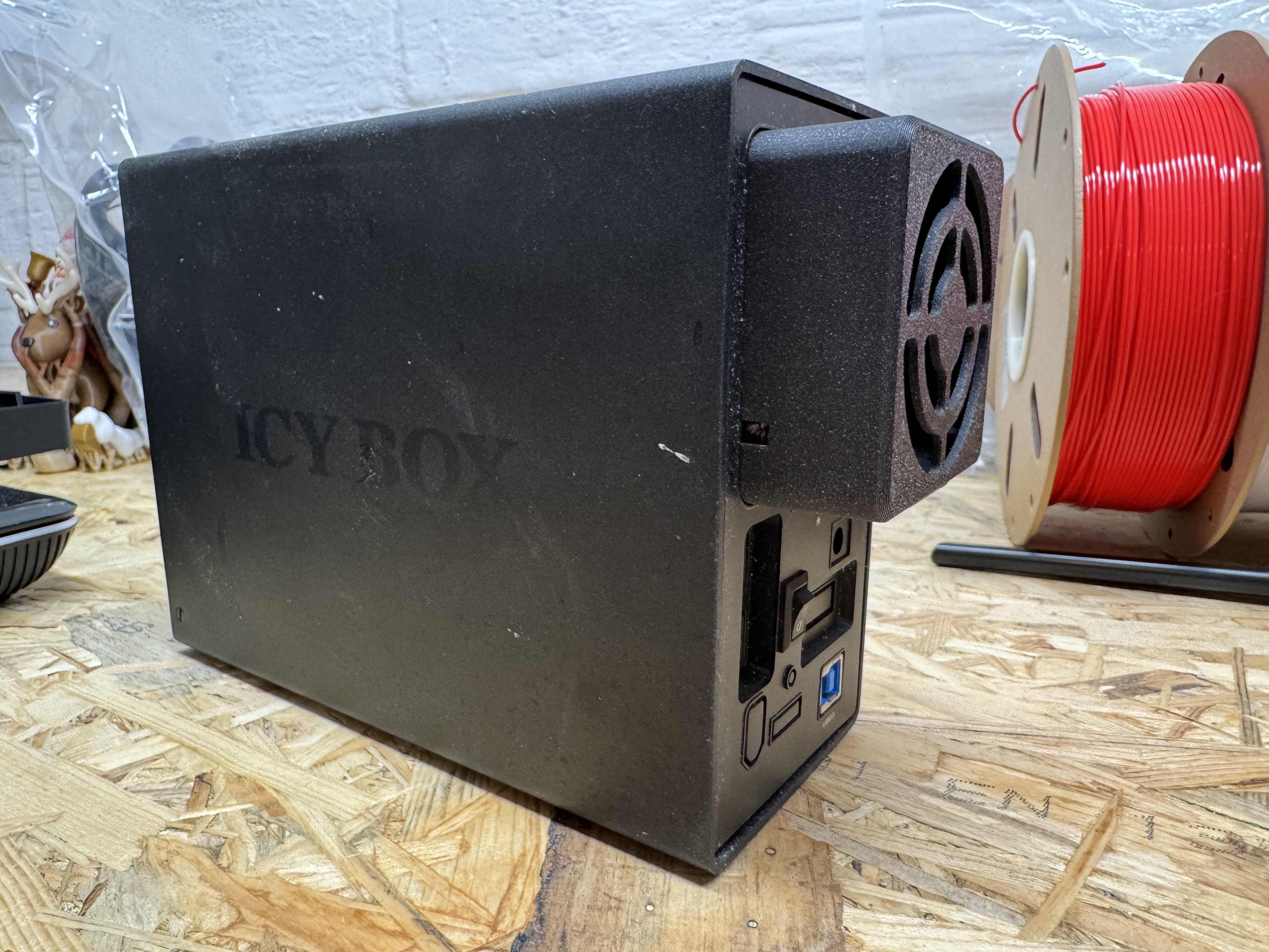 2.5cm fanmount for IcyBox