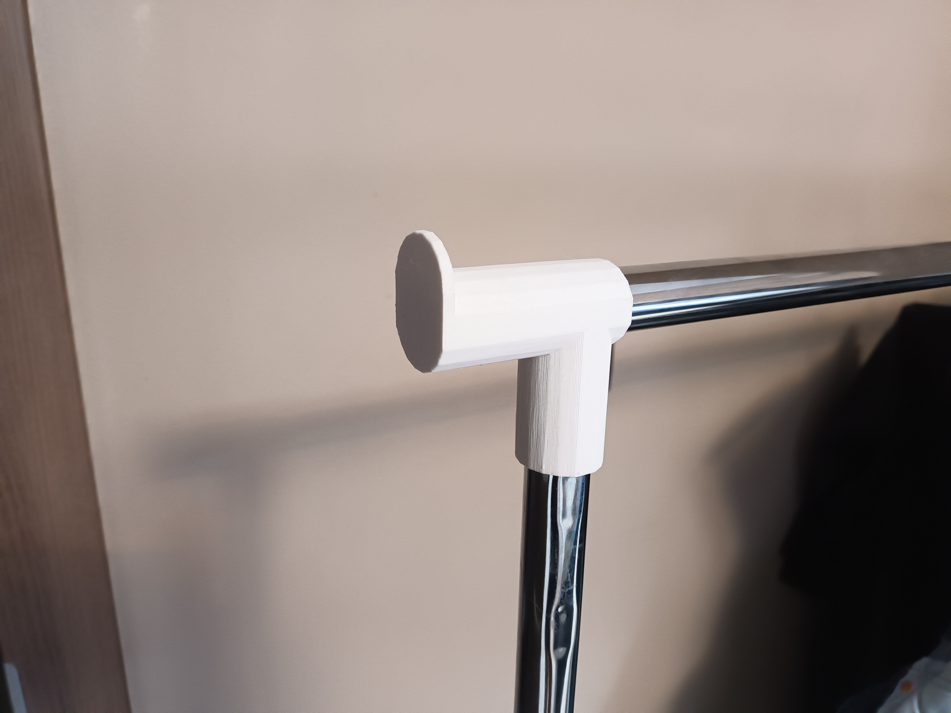 Clothes rack link