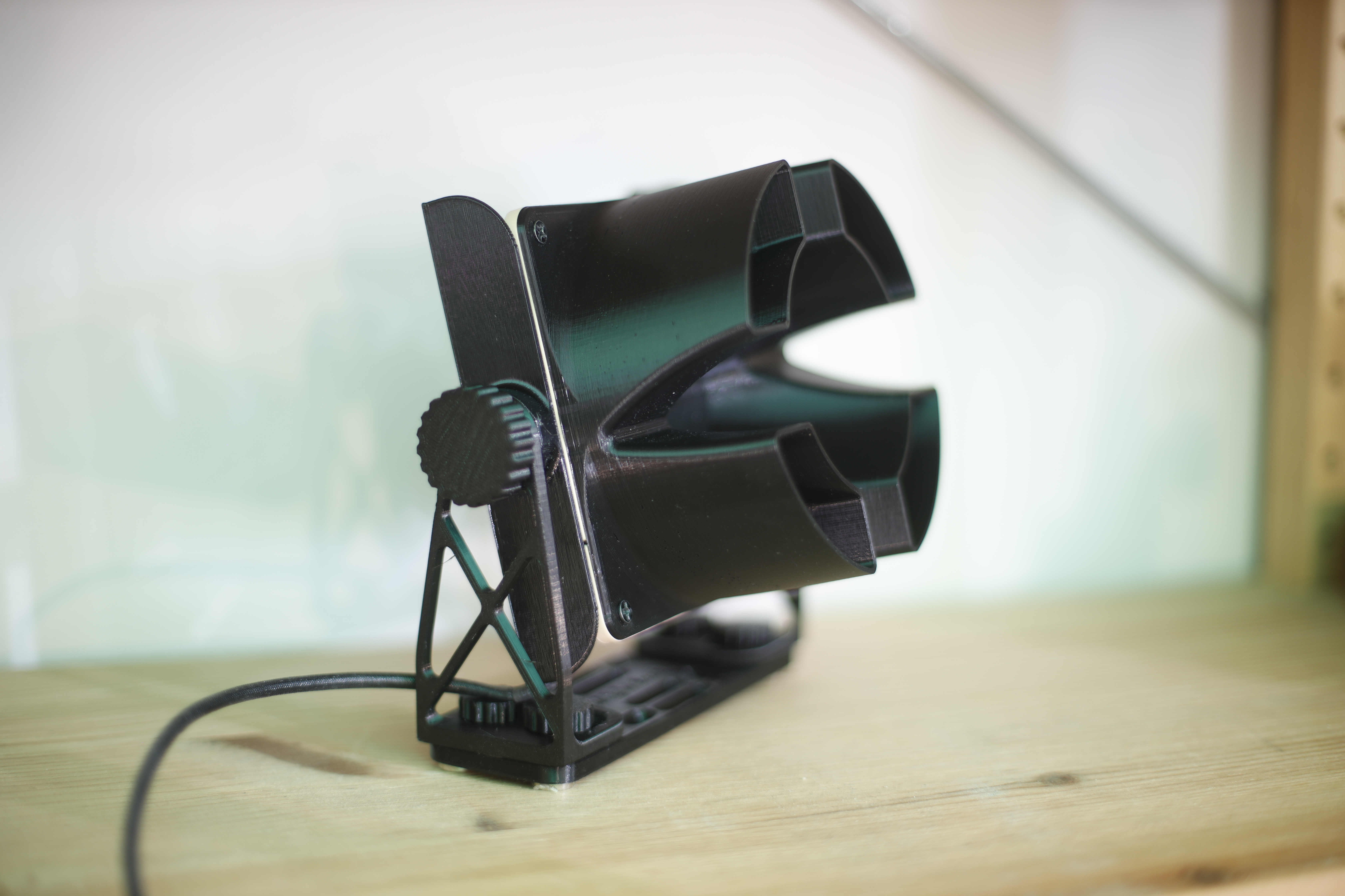 Ion's Desk Fan Stand - inspired by Noctua