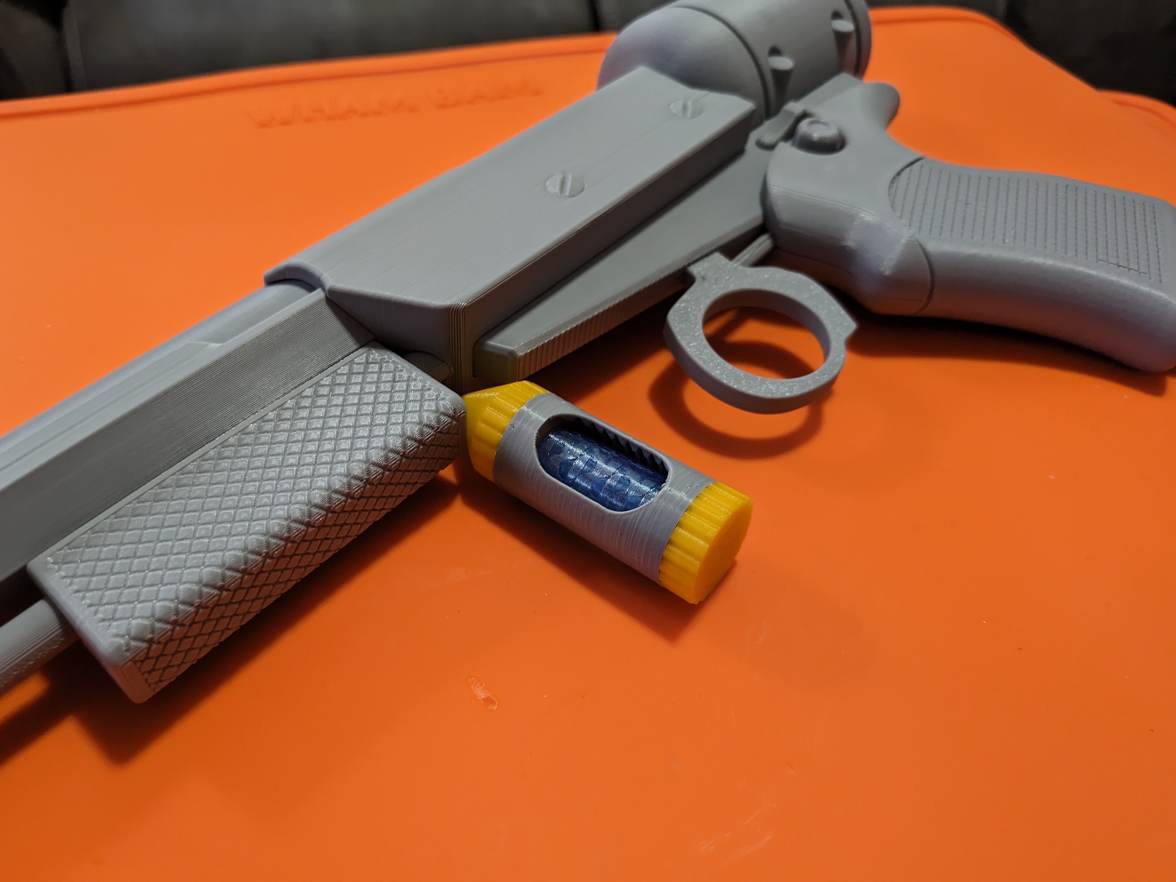 Fallout Tranquilizer Dart Gun for Cosplay by Micro Center | Download ...