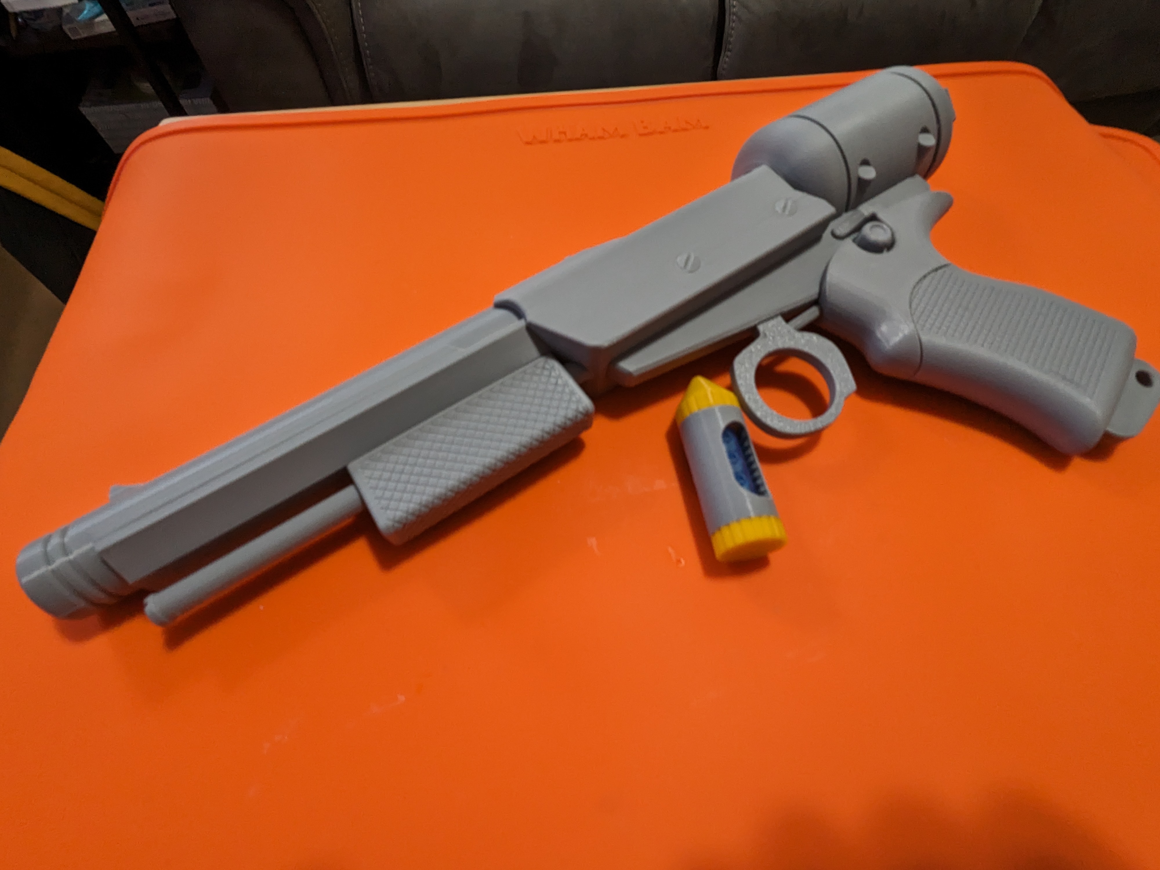 Fallout Tranquilizer Dart Gun for Cosplay by Micro Center | Download ...