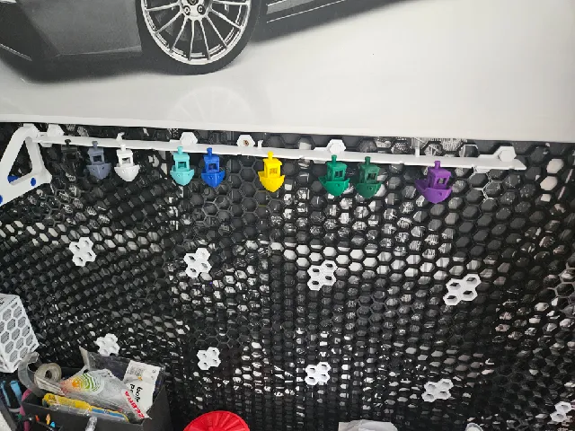 HSW Expandable Benchy Display