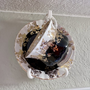 Tea Cup and Saucer wall mountable display hanger