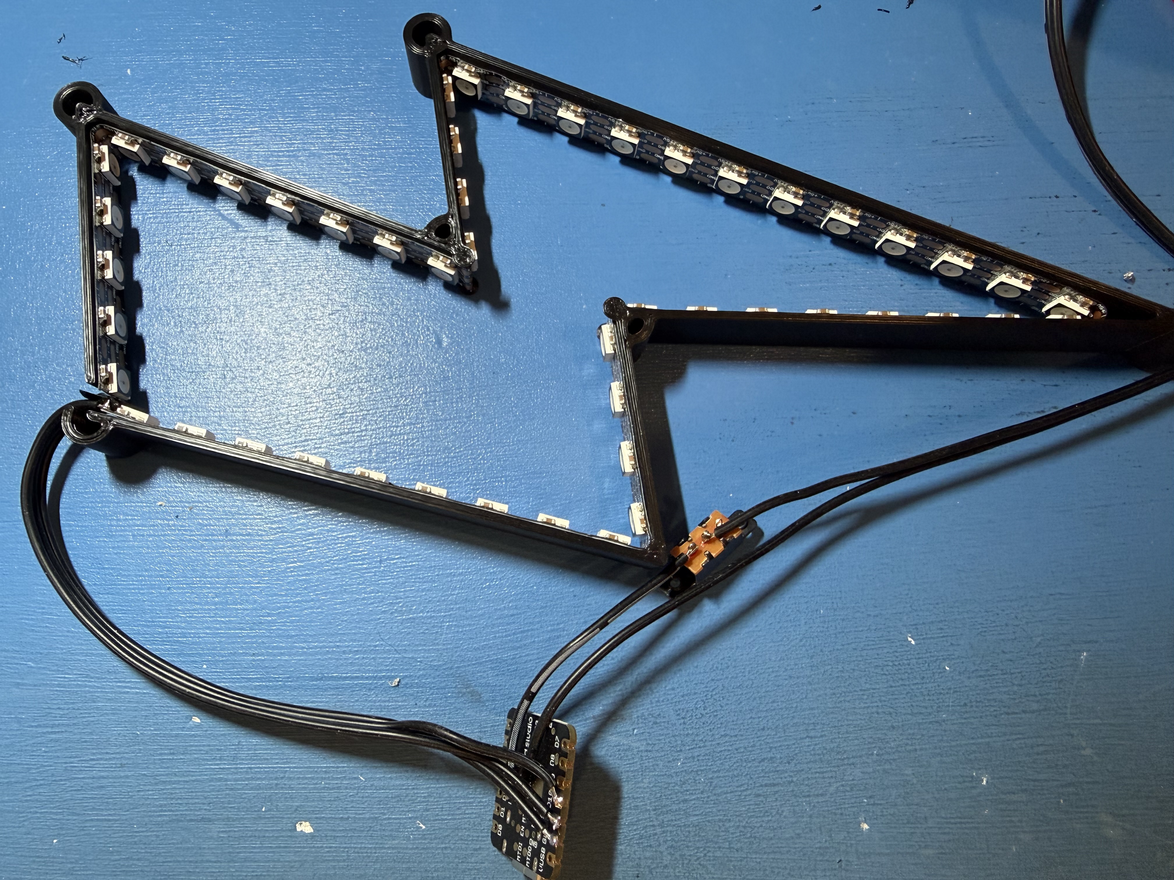 Miniatura 15 do modelo 3D Infinity Mirror LED Lightning Bolt