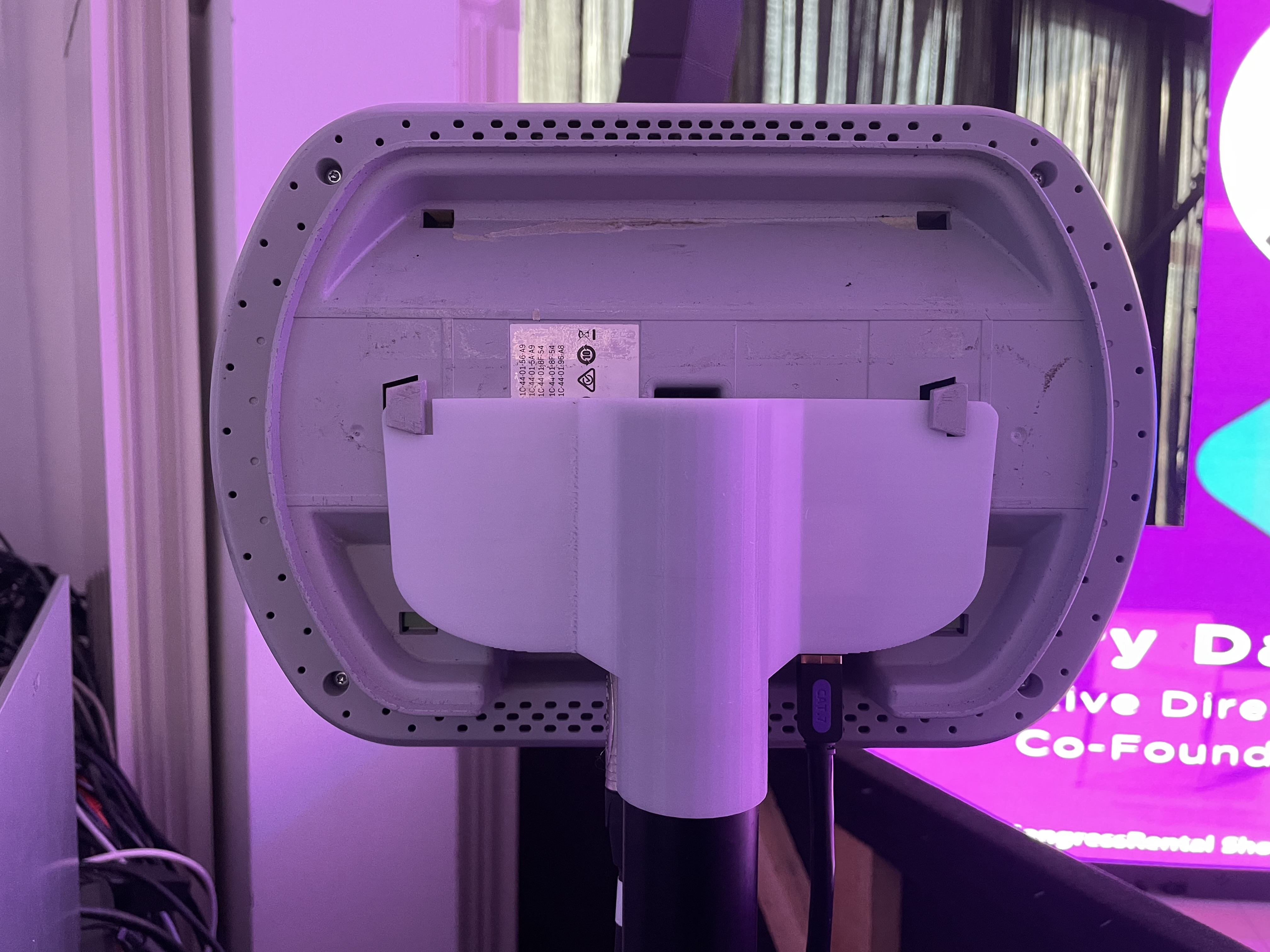 Bocsh Dicentis wireless access point holder