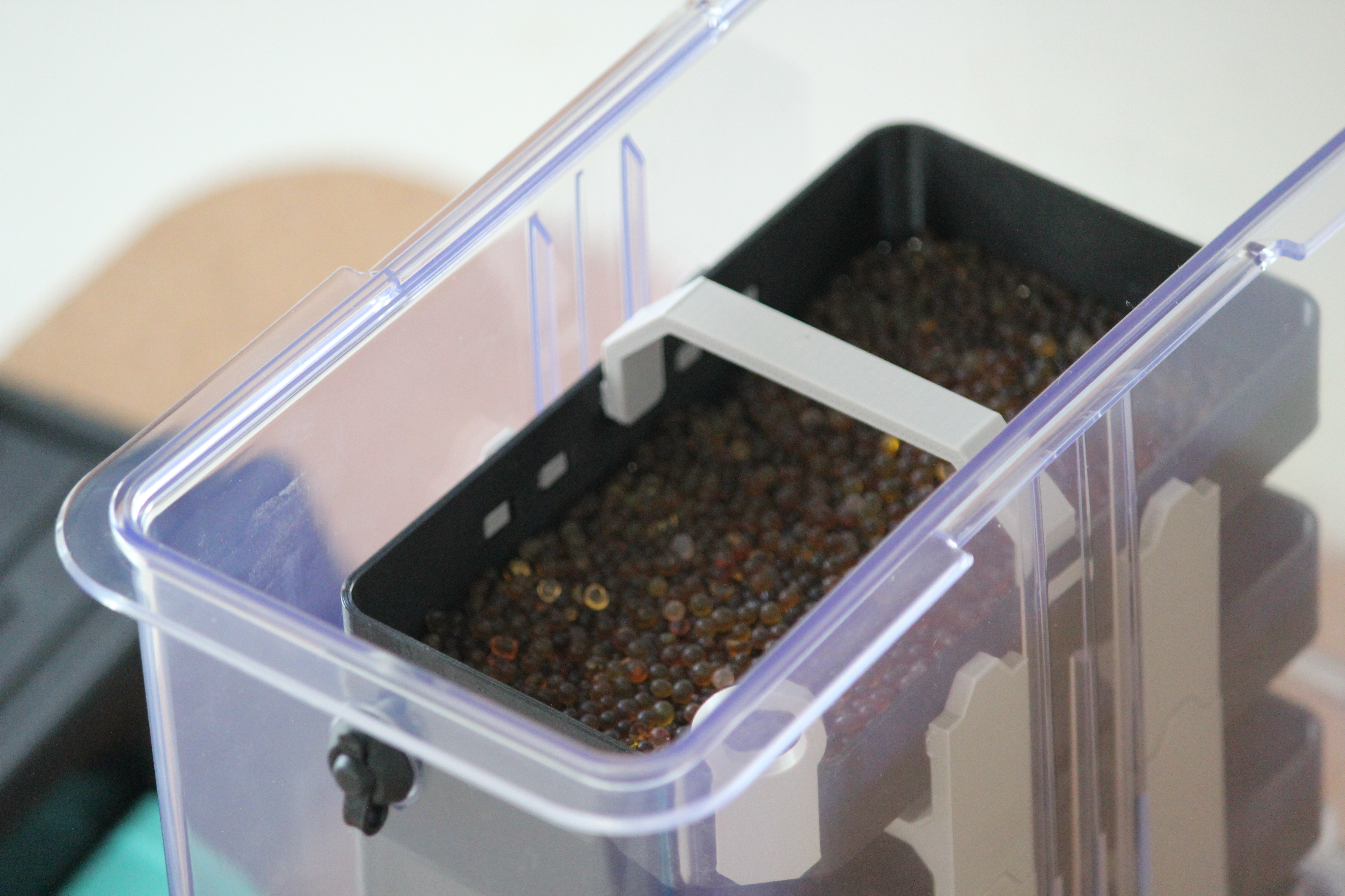 Miniatura 4 do modelo 3D Stackable Desiccant Drying Basket - for Polydryer