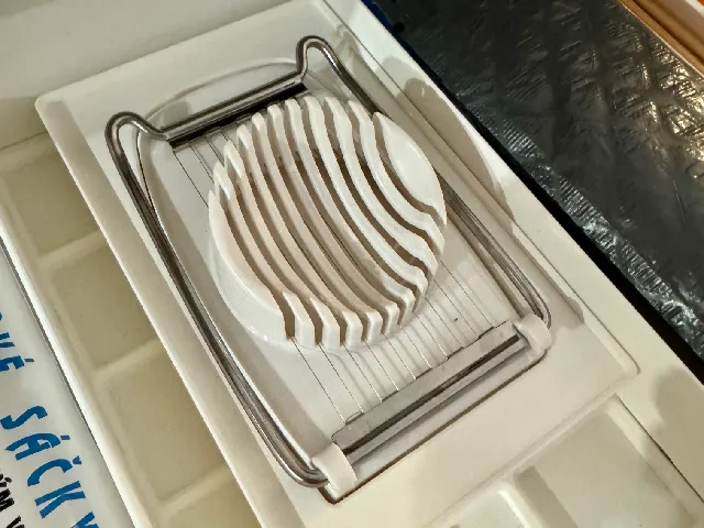 Gridfinity egg slicer
