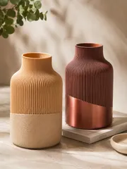 Modern Ribbed Vase Collection – 3 Variants Included