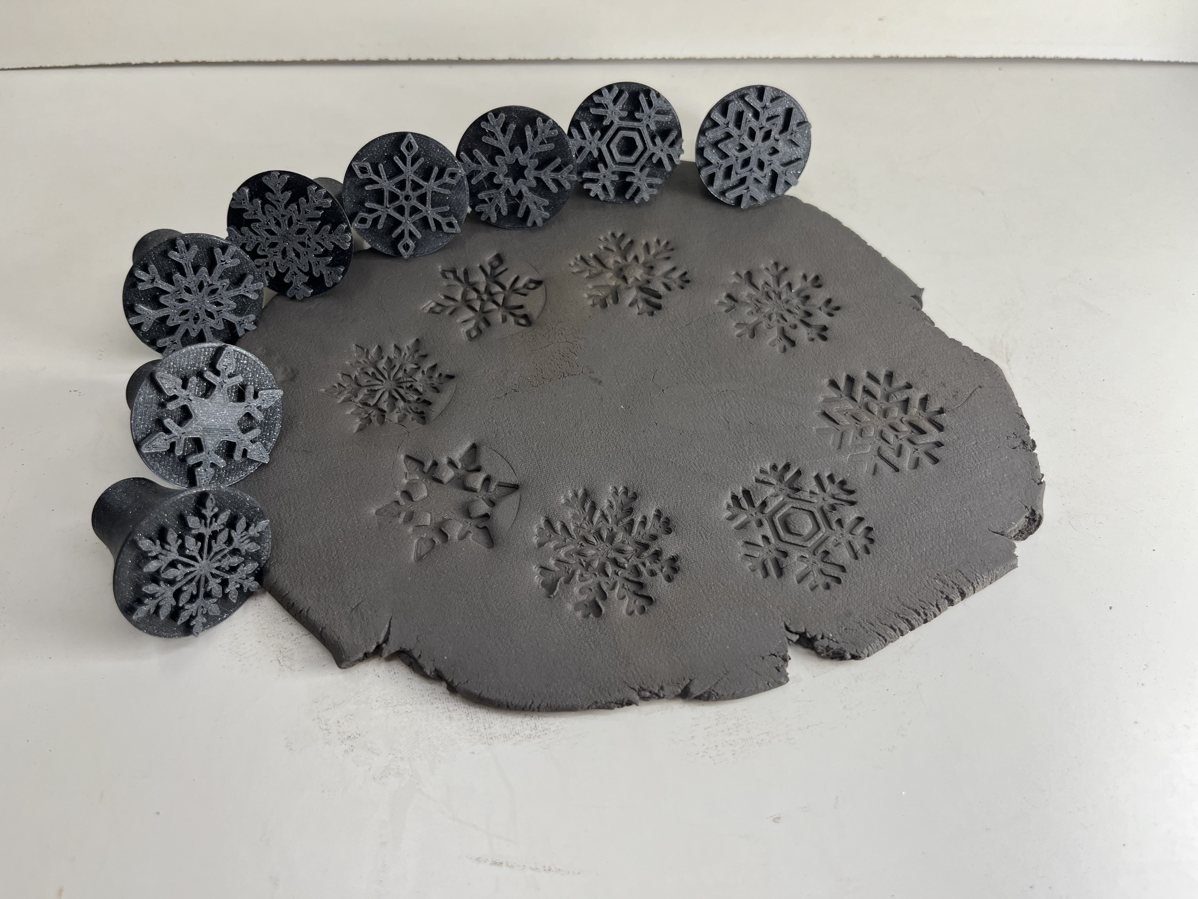 Tiskátko do keramiky/těsta - vločky / ceramic/dough stamps - snowflakes