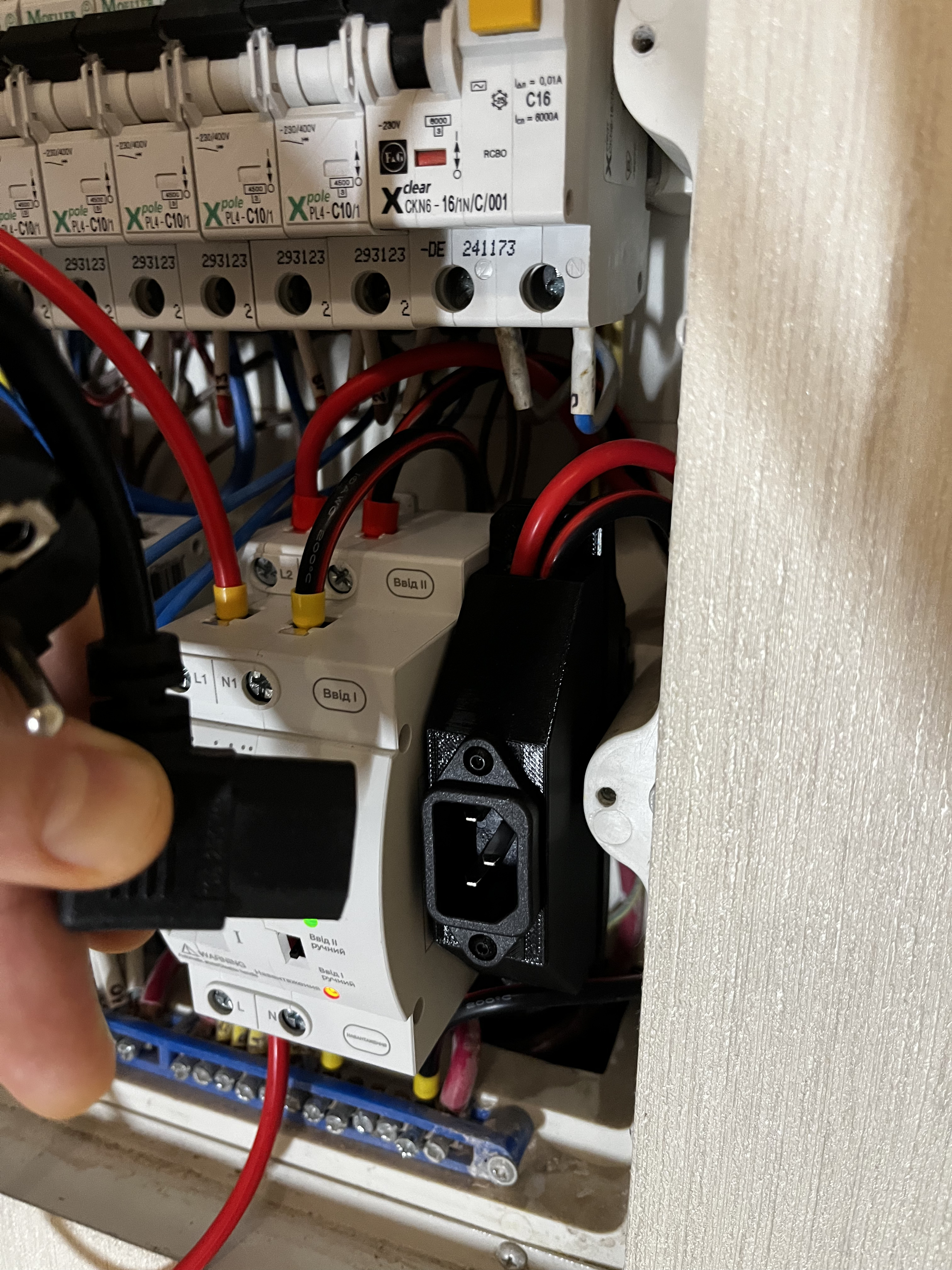 iec14 socket holder din mounted