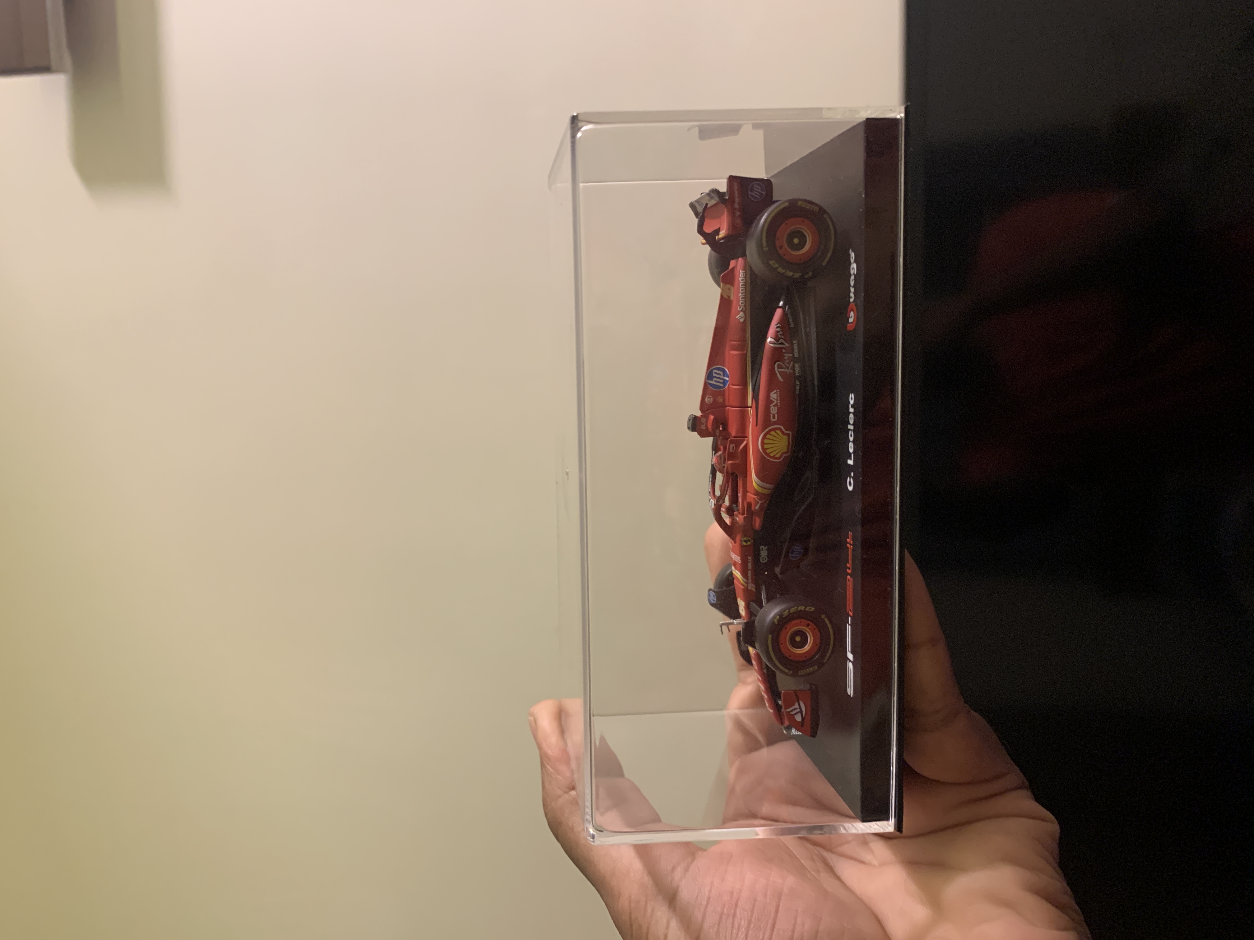 Bburago model case wall mount