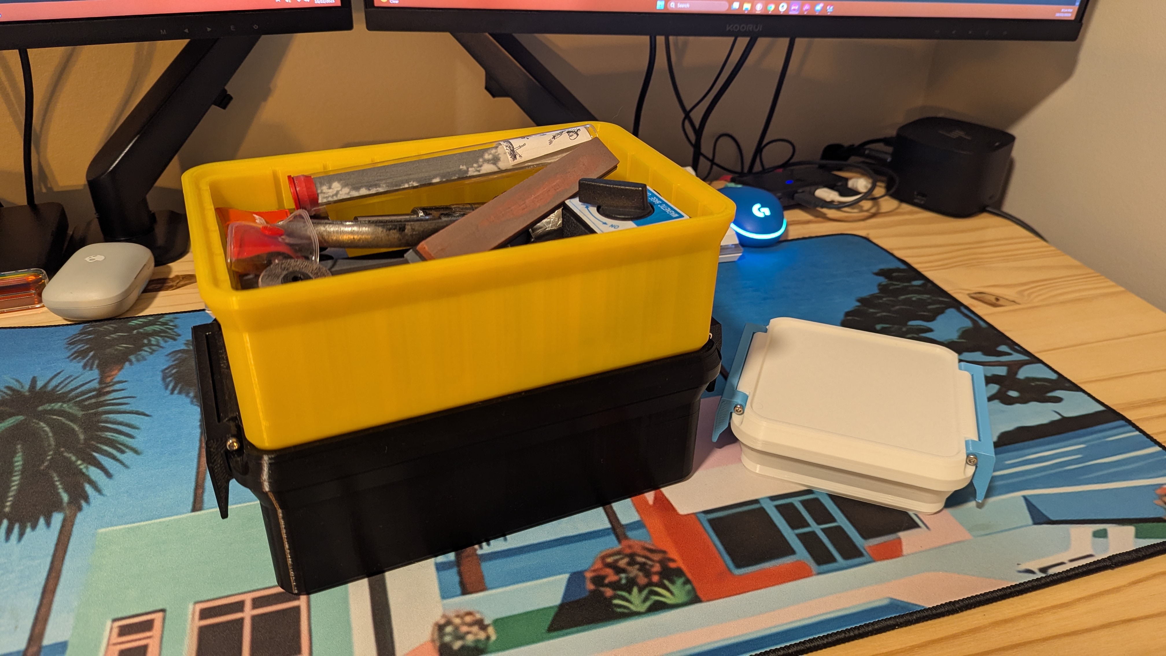 Rugged Locking Lid Crate