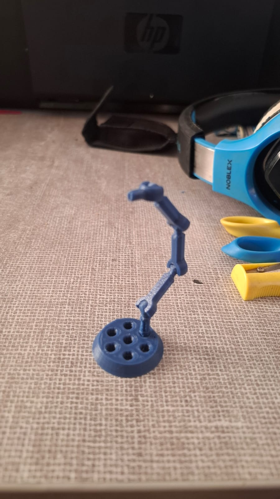 Miniatura 4 do modelo 3D Blokees Transformers Defender Version Flight Stand