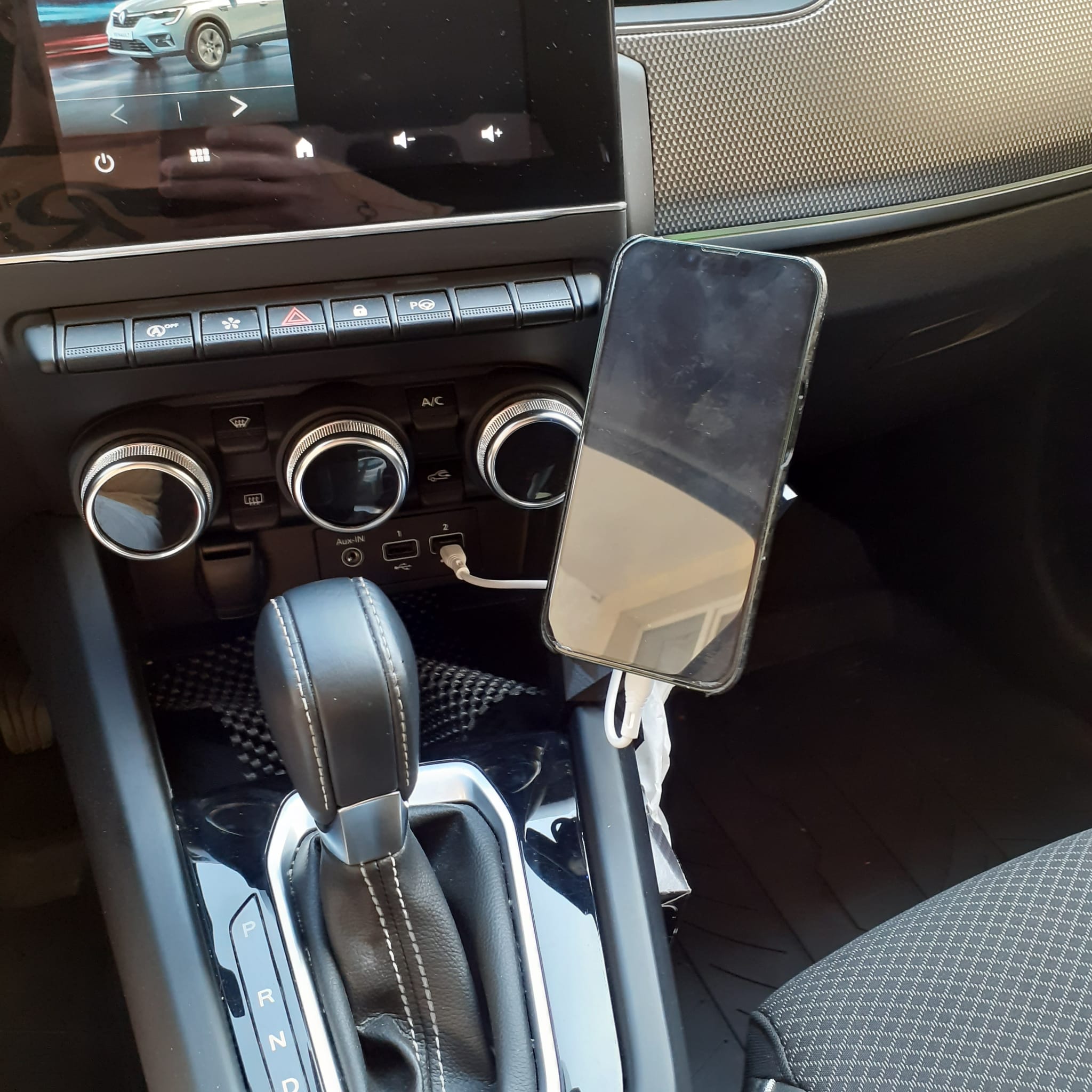 Renault Arkana Phone Holder