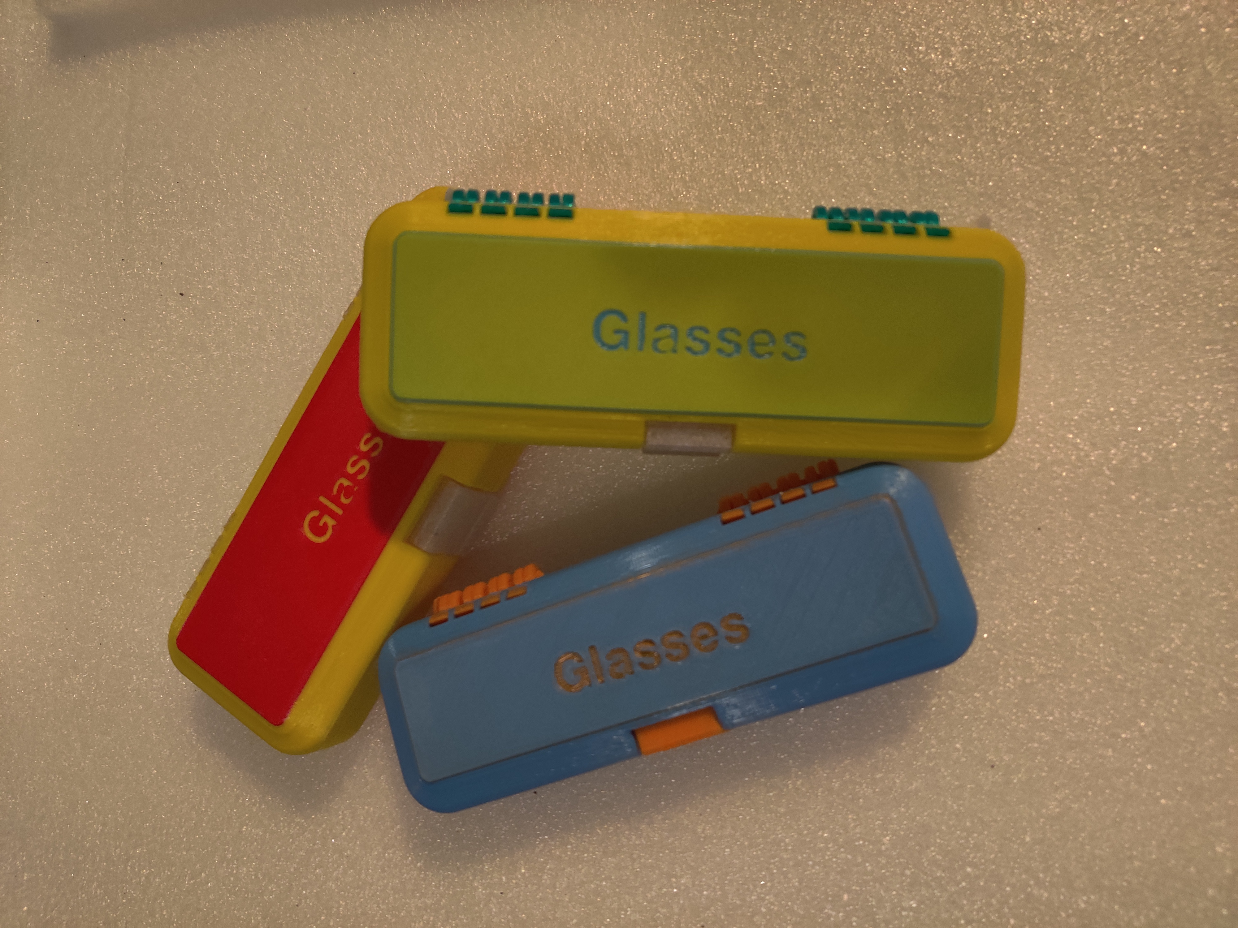 Miniatura 2 do modelo 3D Clam Shell Glasses Case