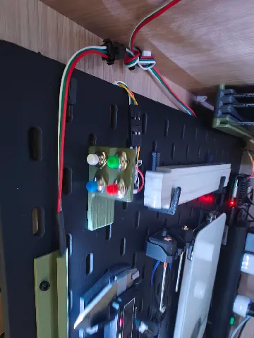 Skadis Momentary Push Button Mount