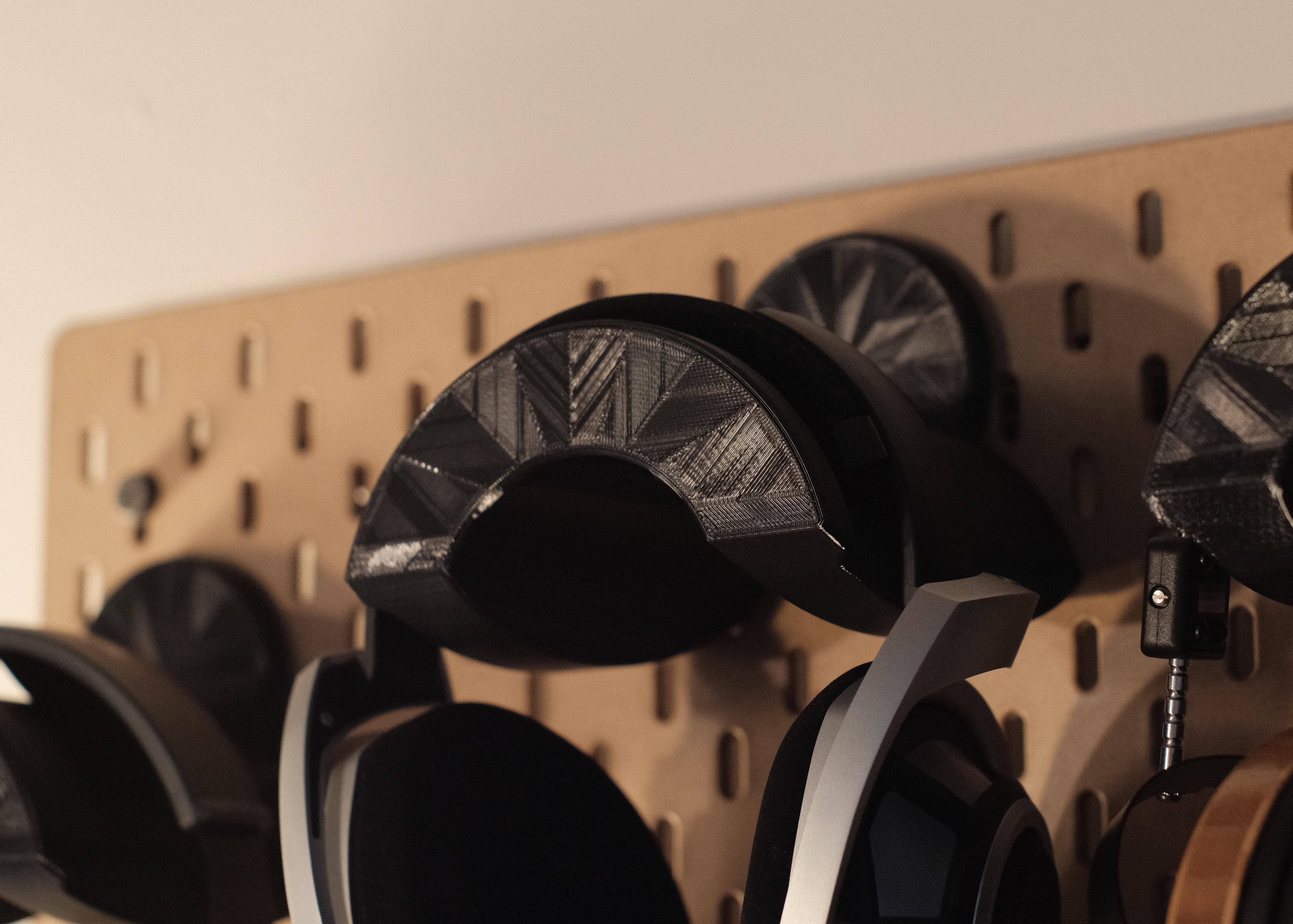 Heavy Duty Skadis Headphone Hanger