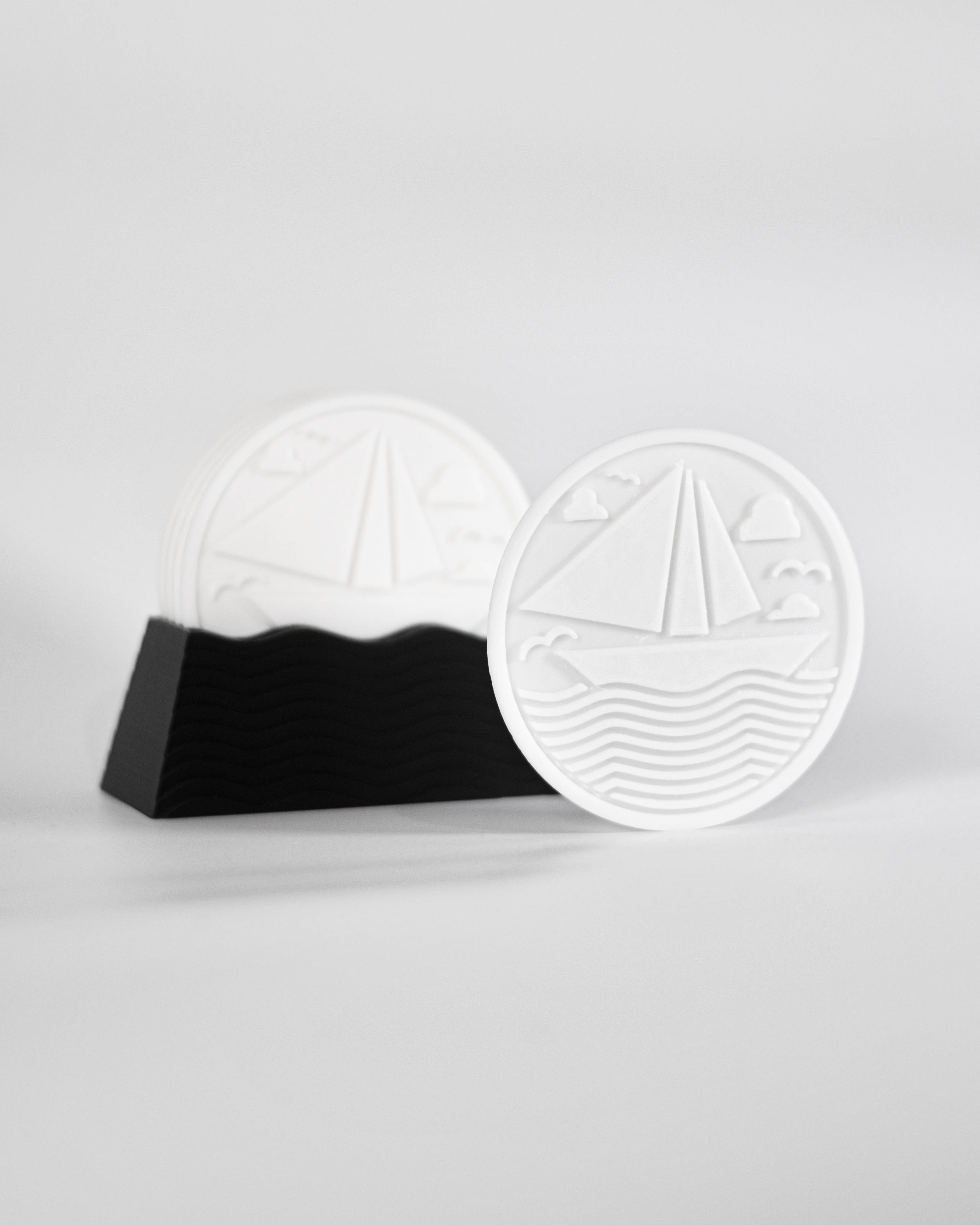 Sailing Coaster with Wave Holder