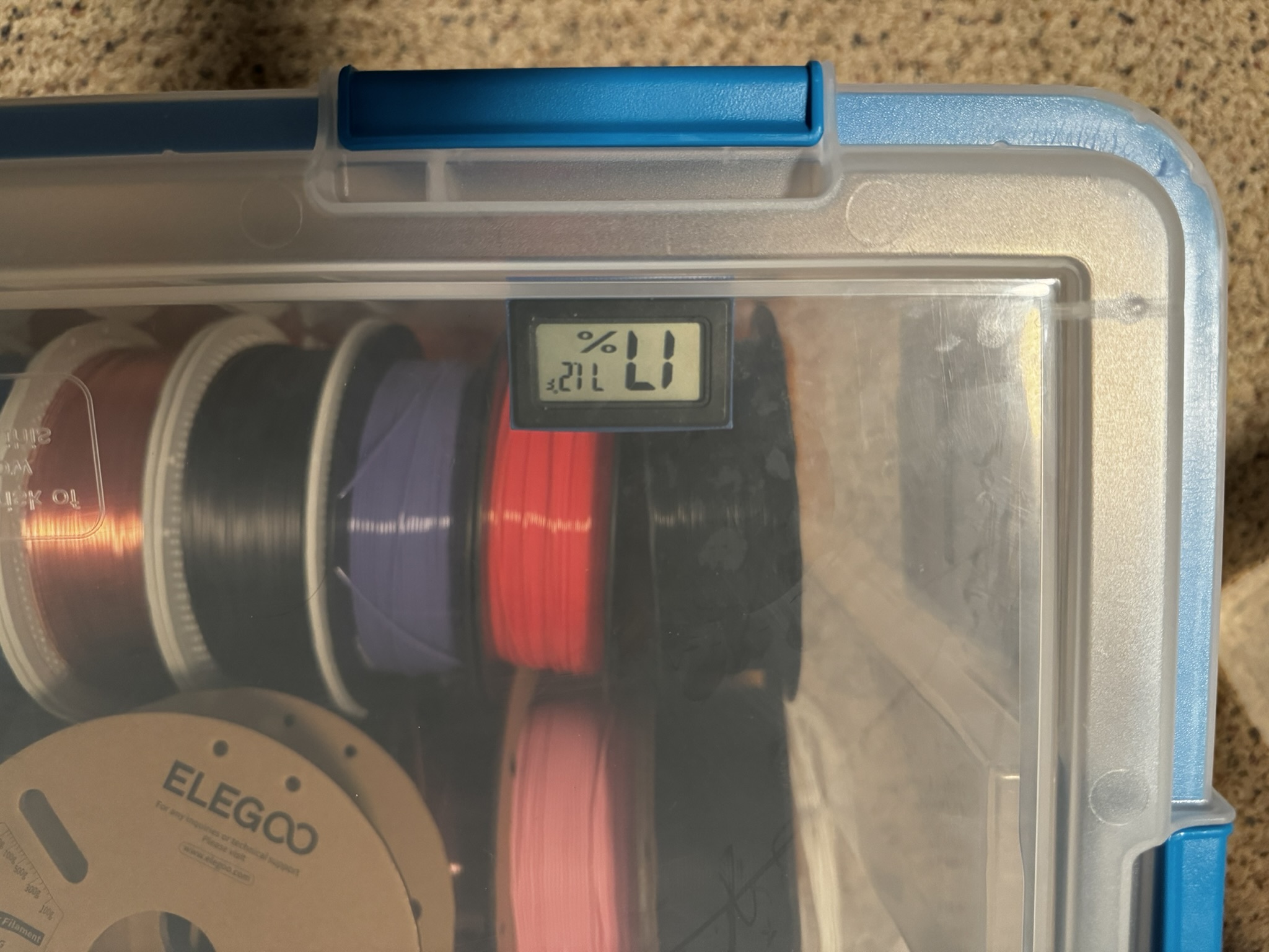 Digital hygrometer mount for Sterilite container filament dry boxes - Remix