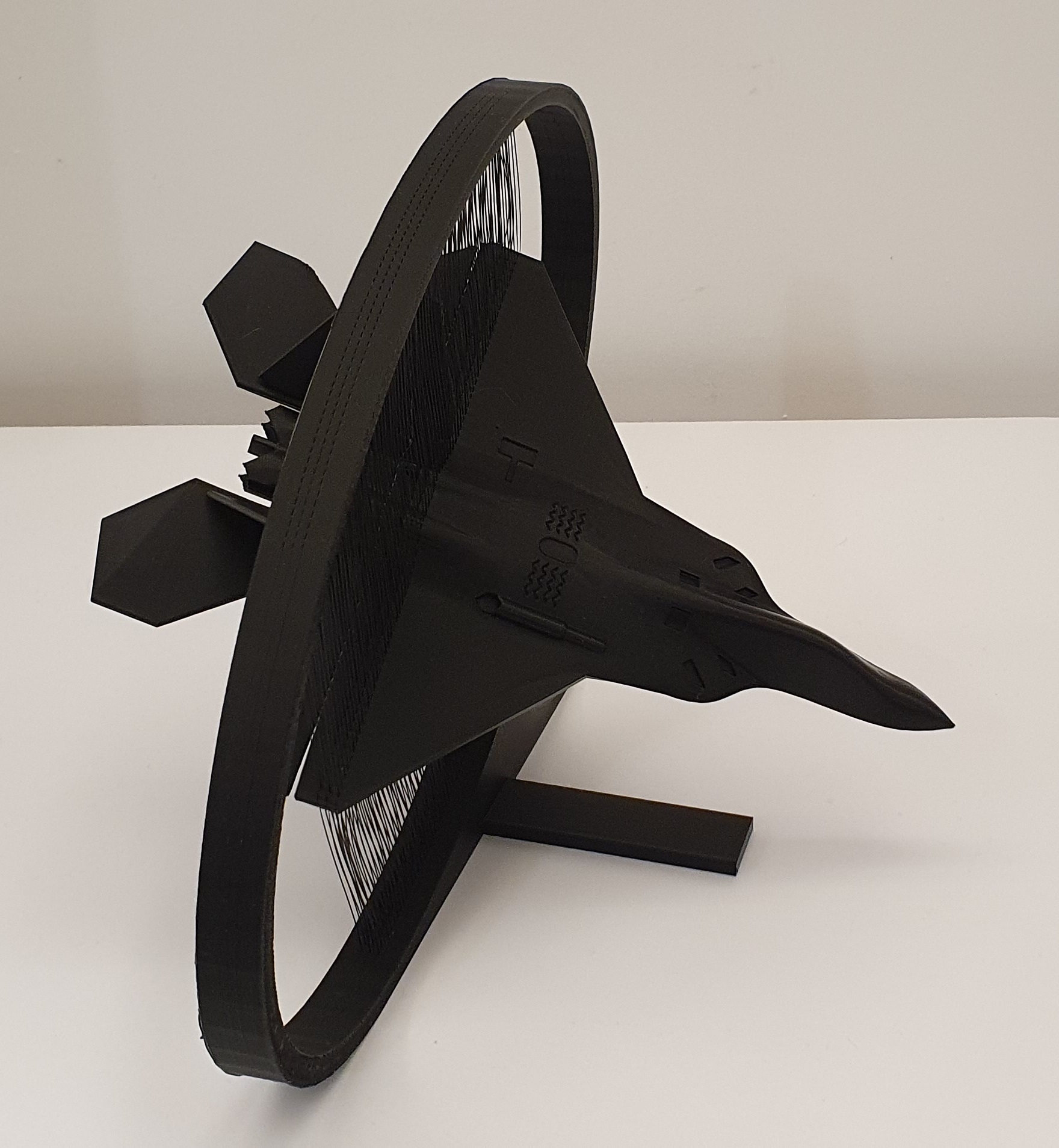 F-22 Raptor - String art display - Aiming