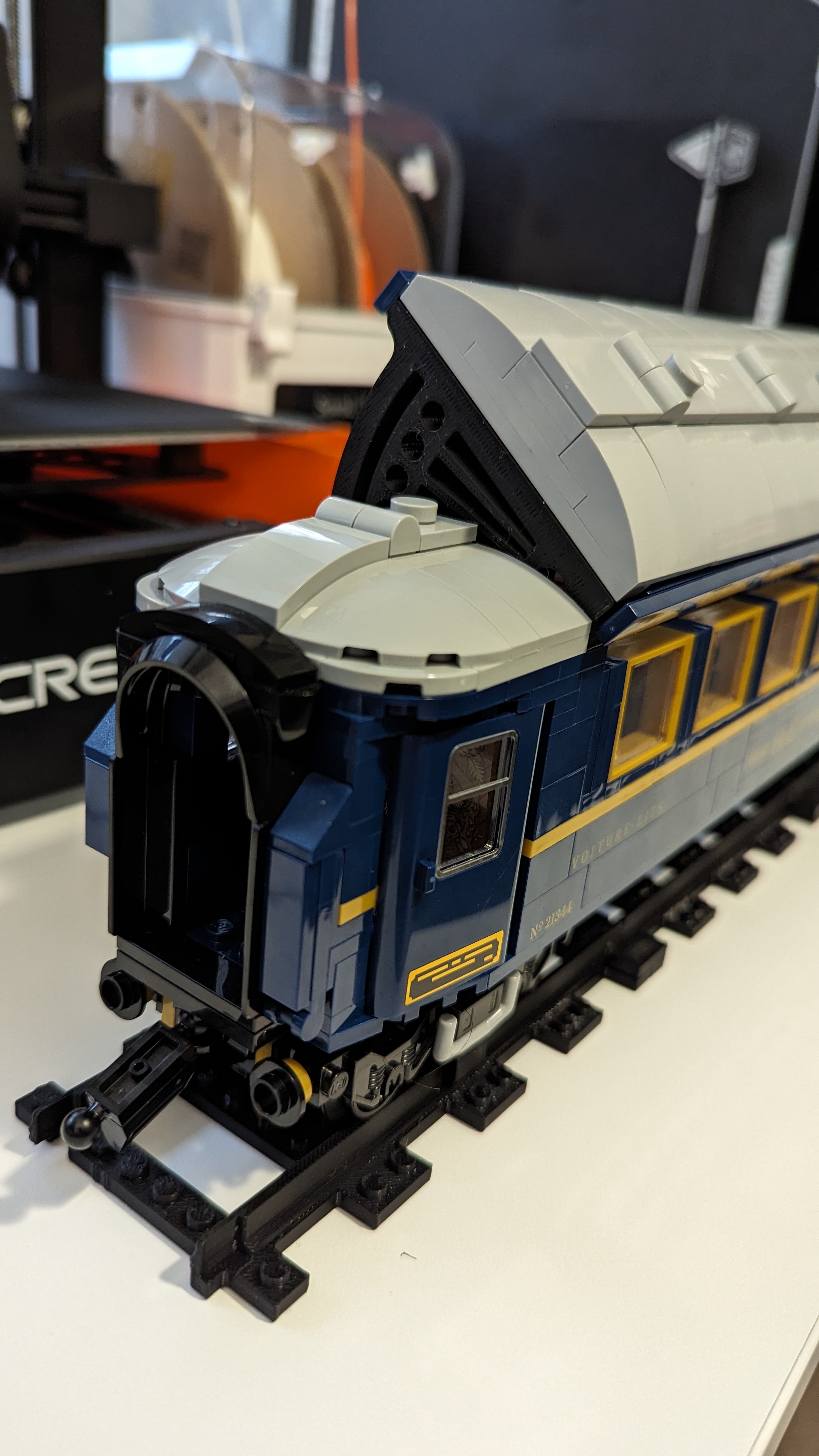 Lego Orient Express (21344) carriage roof wedge by BestuuHest ...