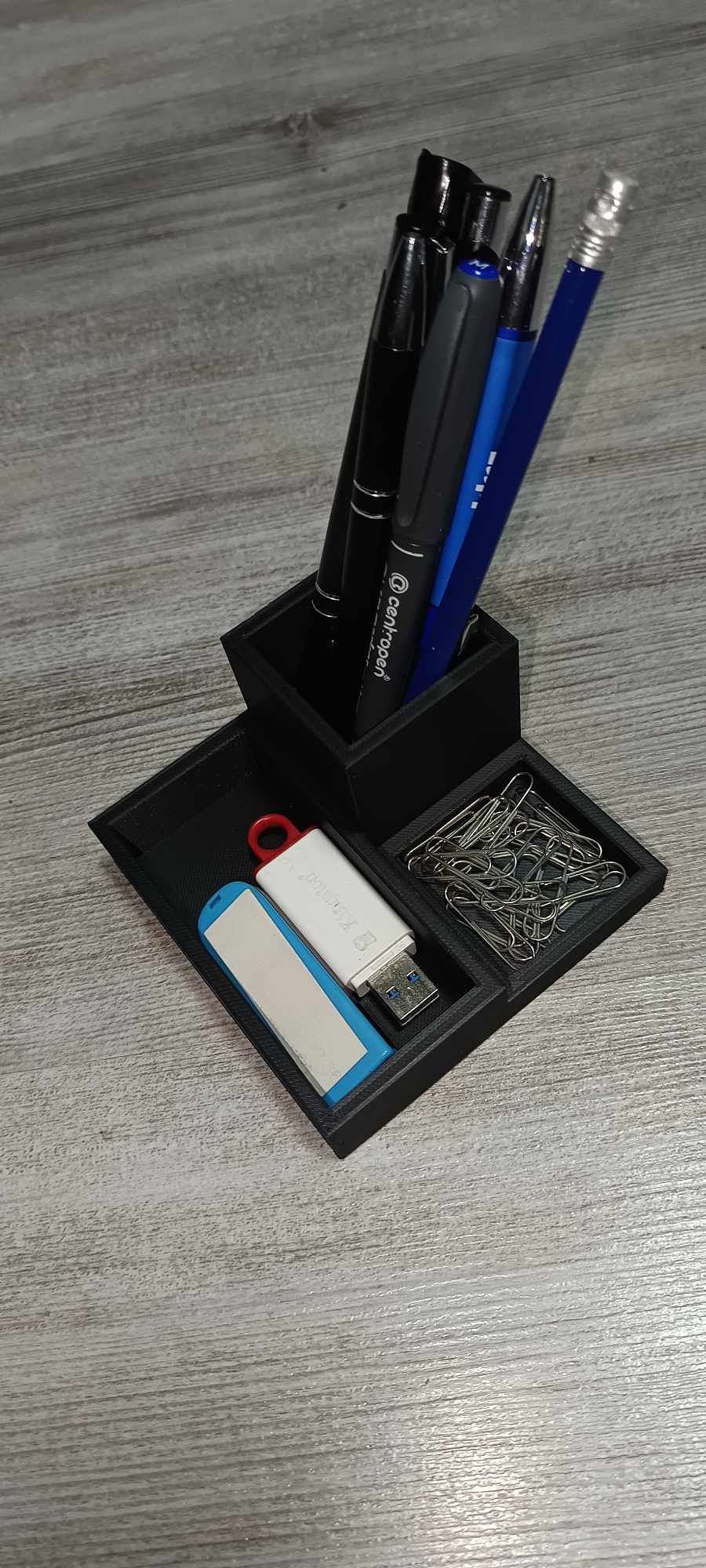 Pen holder