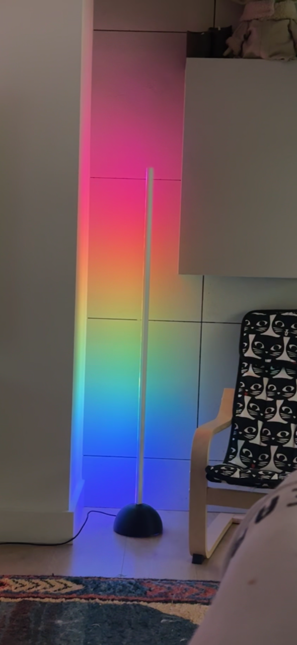 RGB corner lamp foot