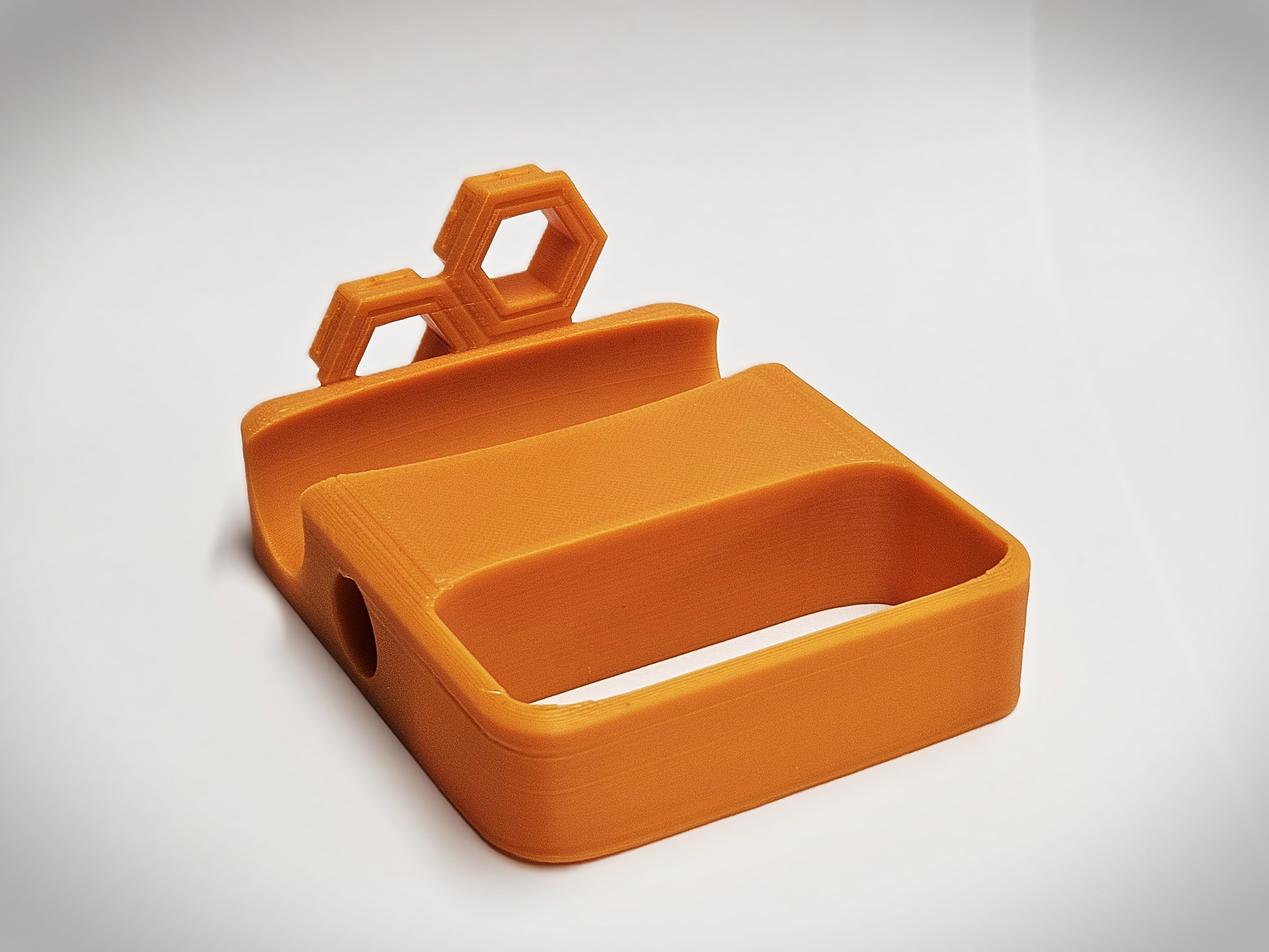 hsw-led-magnifying-glasses-holder-for-honeycomb-storage-wall-maginon