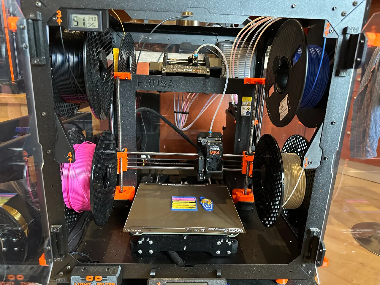 Filaments and Prusa Buffer MMU3 in Prusa Enclosure with MK4 da