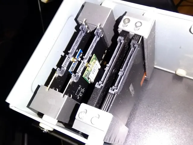 Parametric mSATA / M2 / M.2 / 2.5" SSD to 3.5" Drive Bay Adapter