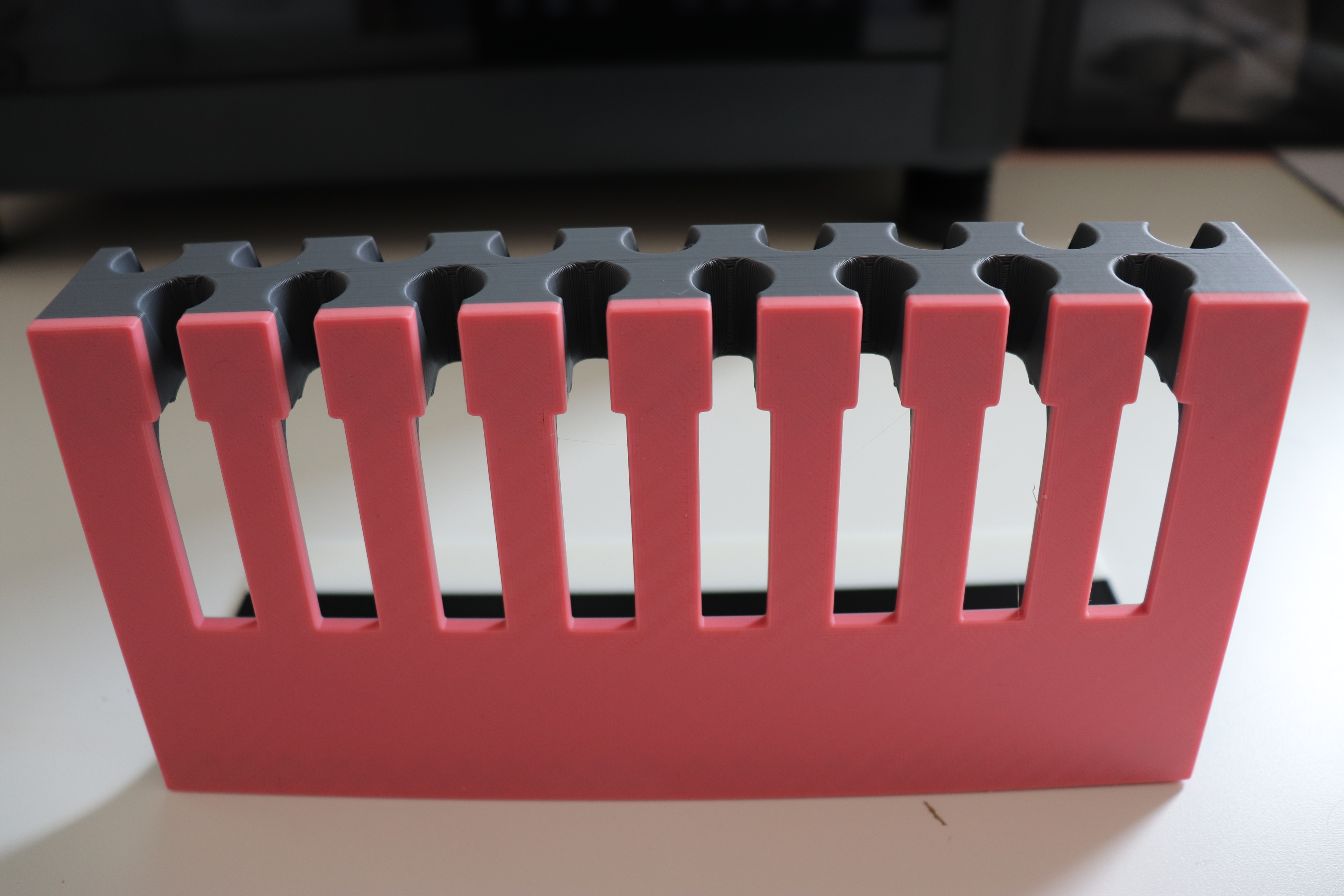 brush holder for ergonomic triangular handle — thumbnail 4