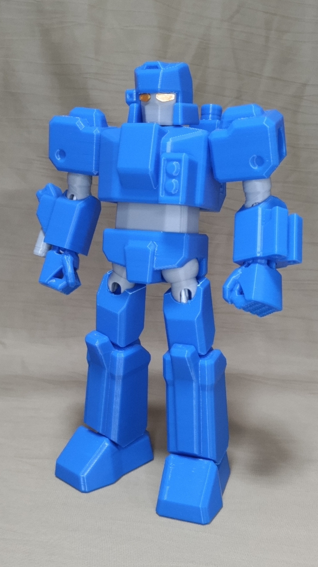 Ball-joint robot toy "Gladiosmech"