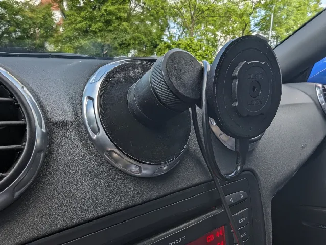 Audi TT mk2 Quad lock Vent mount adapter