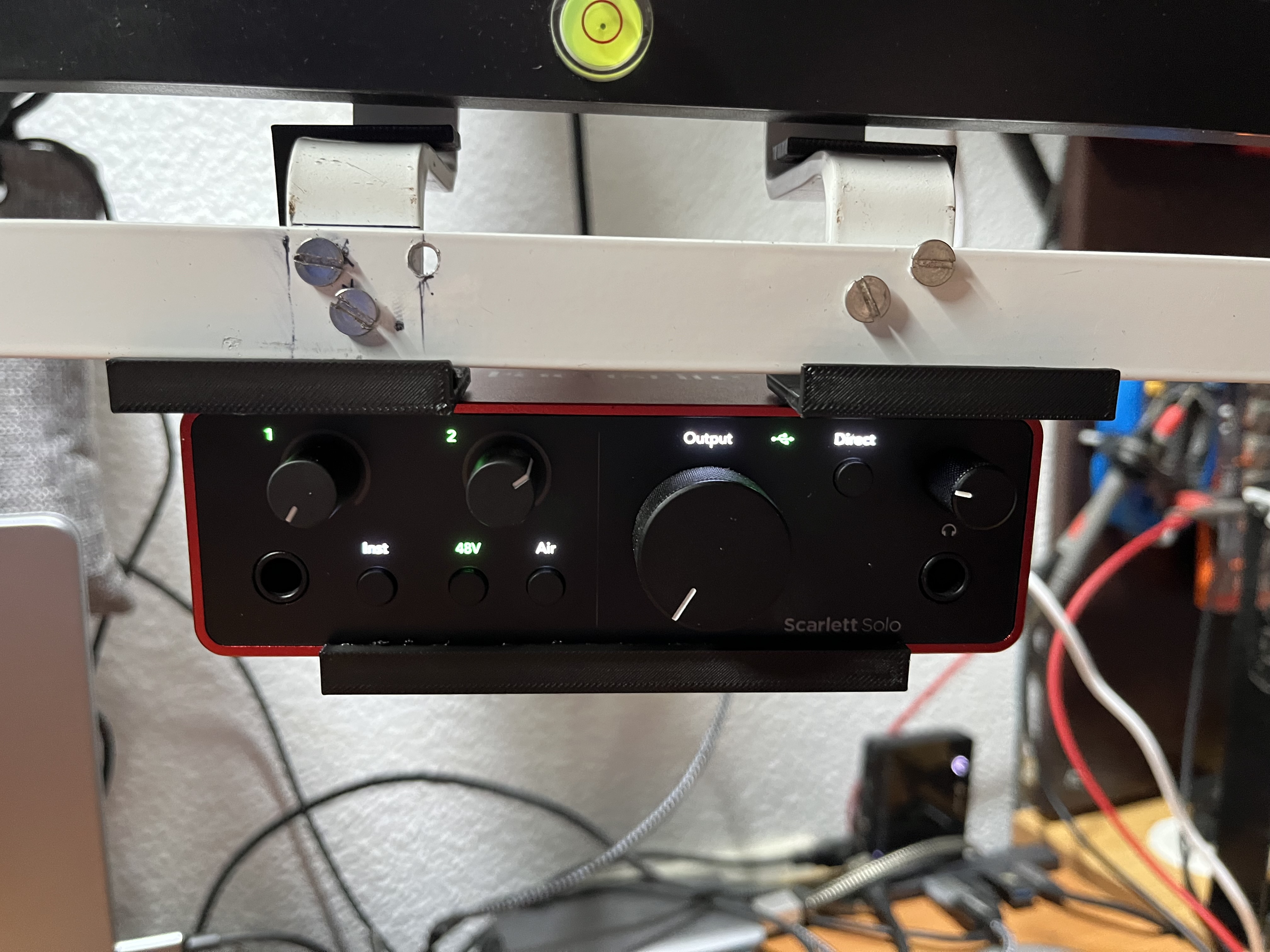 Focusrite Scarlett Solo gen 4 base support