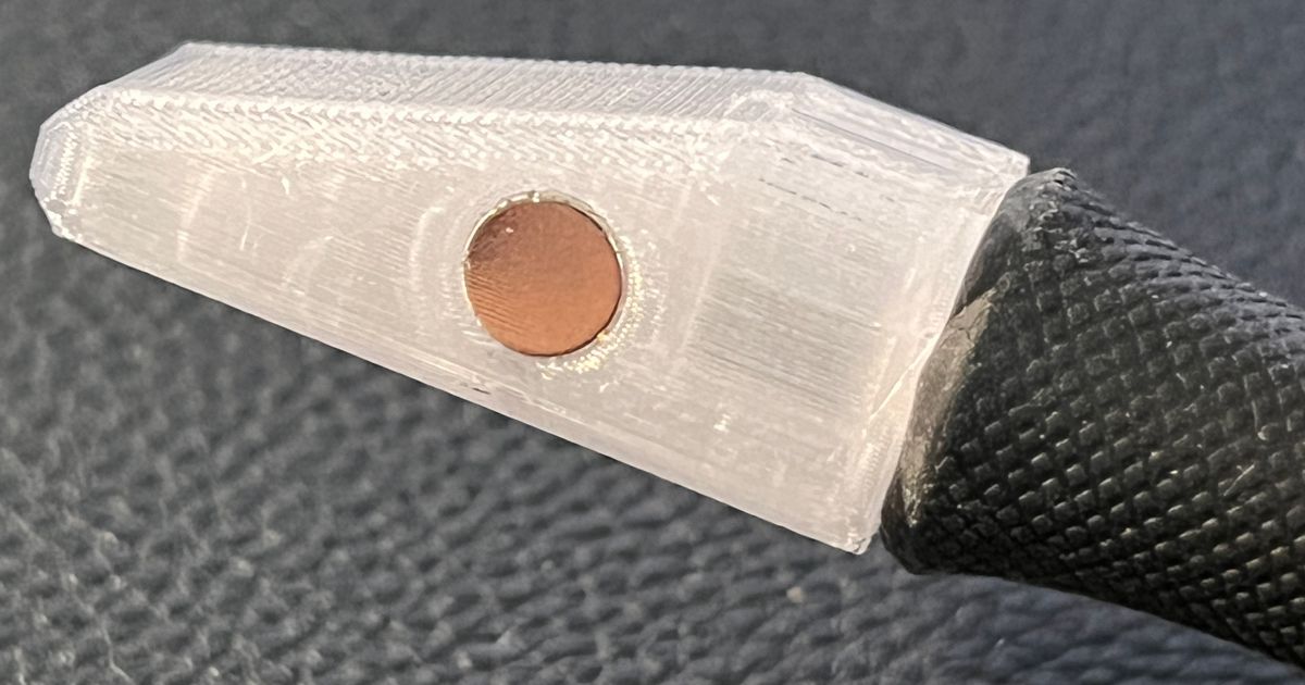 Blade Cover for XActo X2000 NoRoll Rubber Barrel Knife by fuchsr