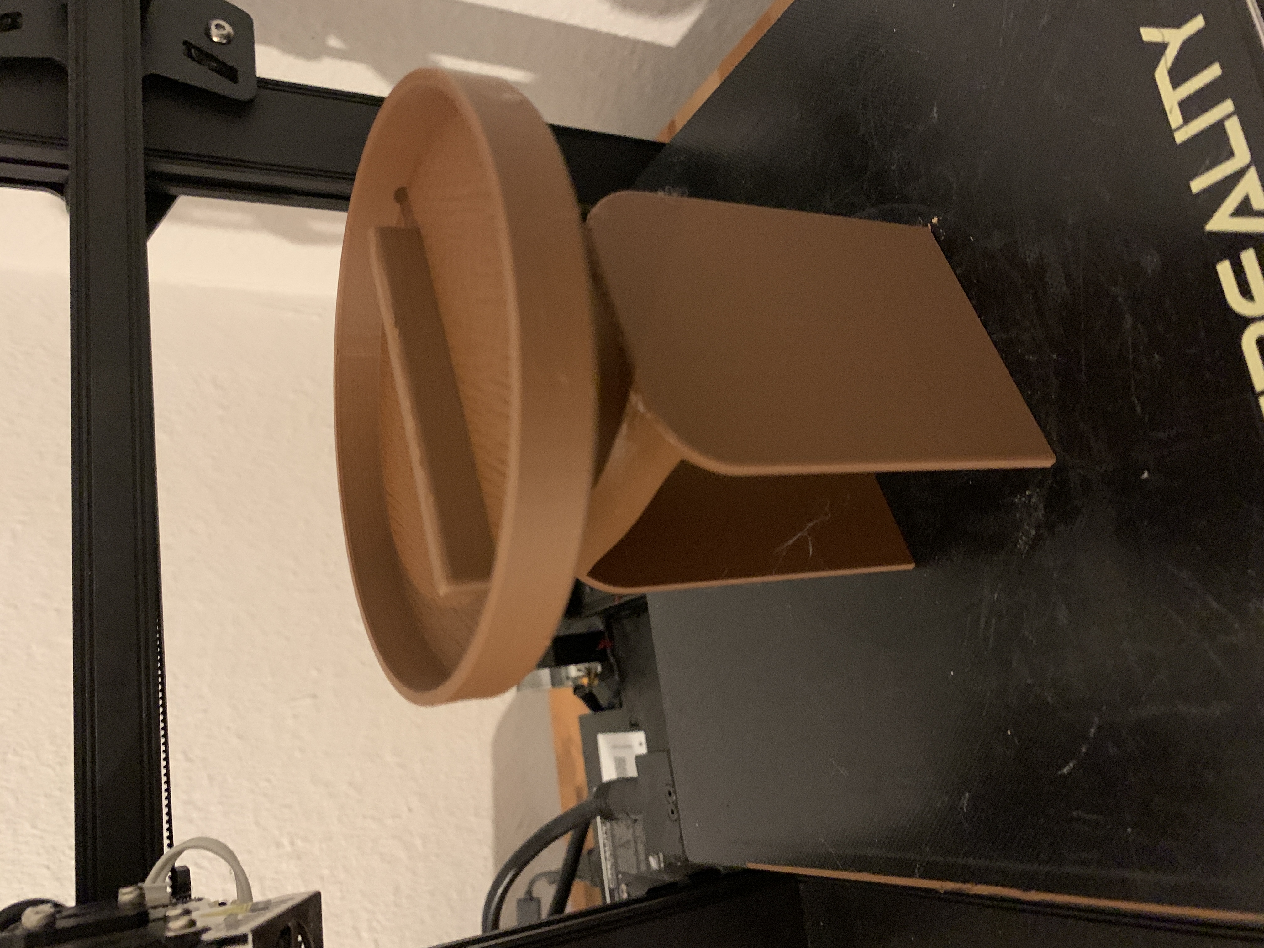 Birdfeeder — thumbnail 3