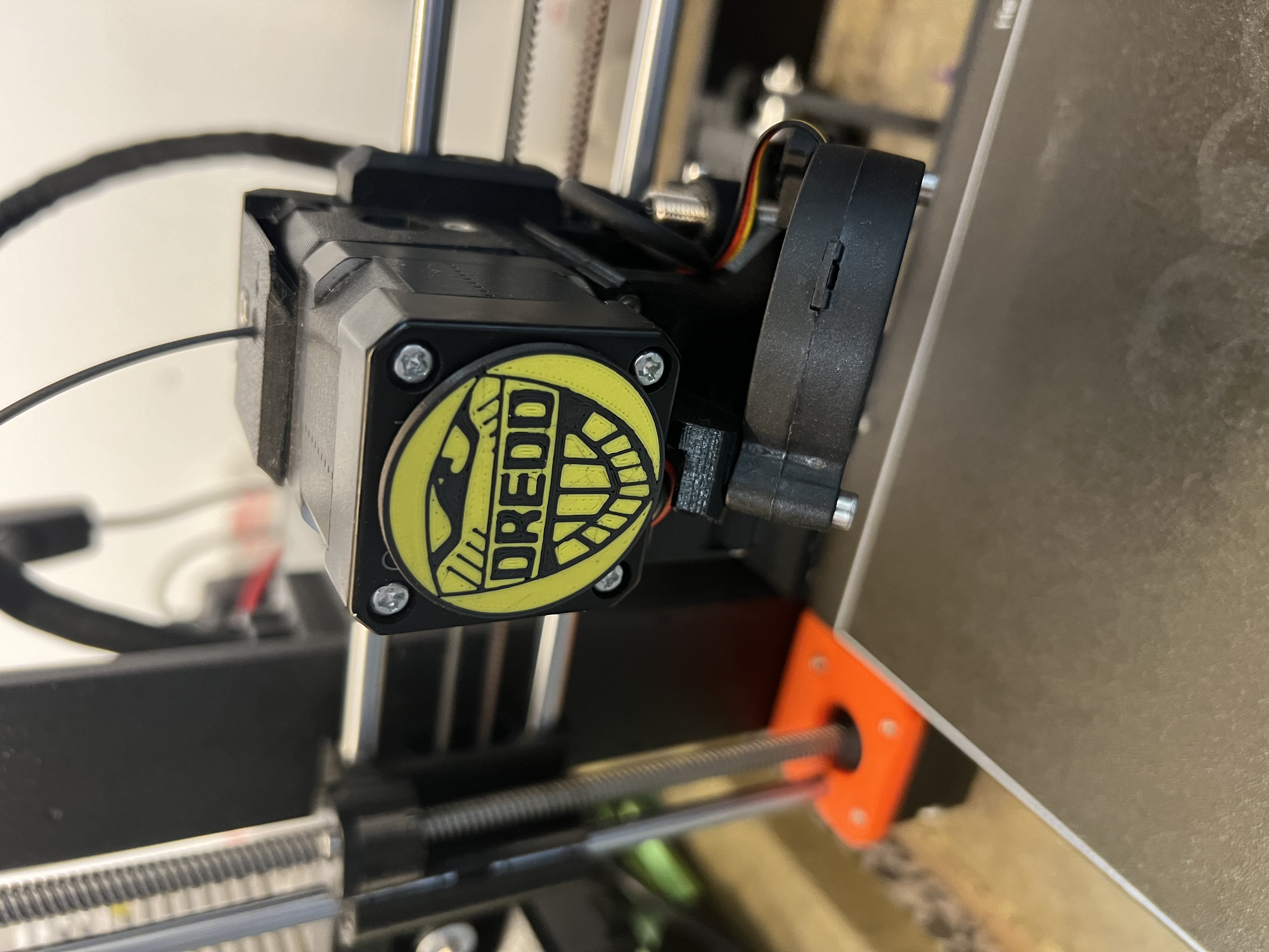 Judge Dredd badge extruder spinner/visualiser.