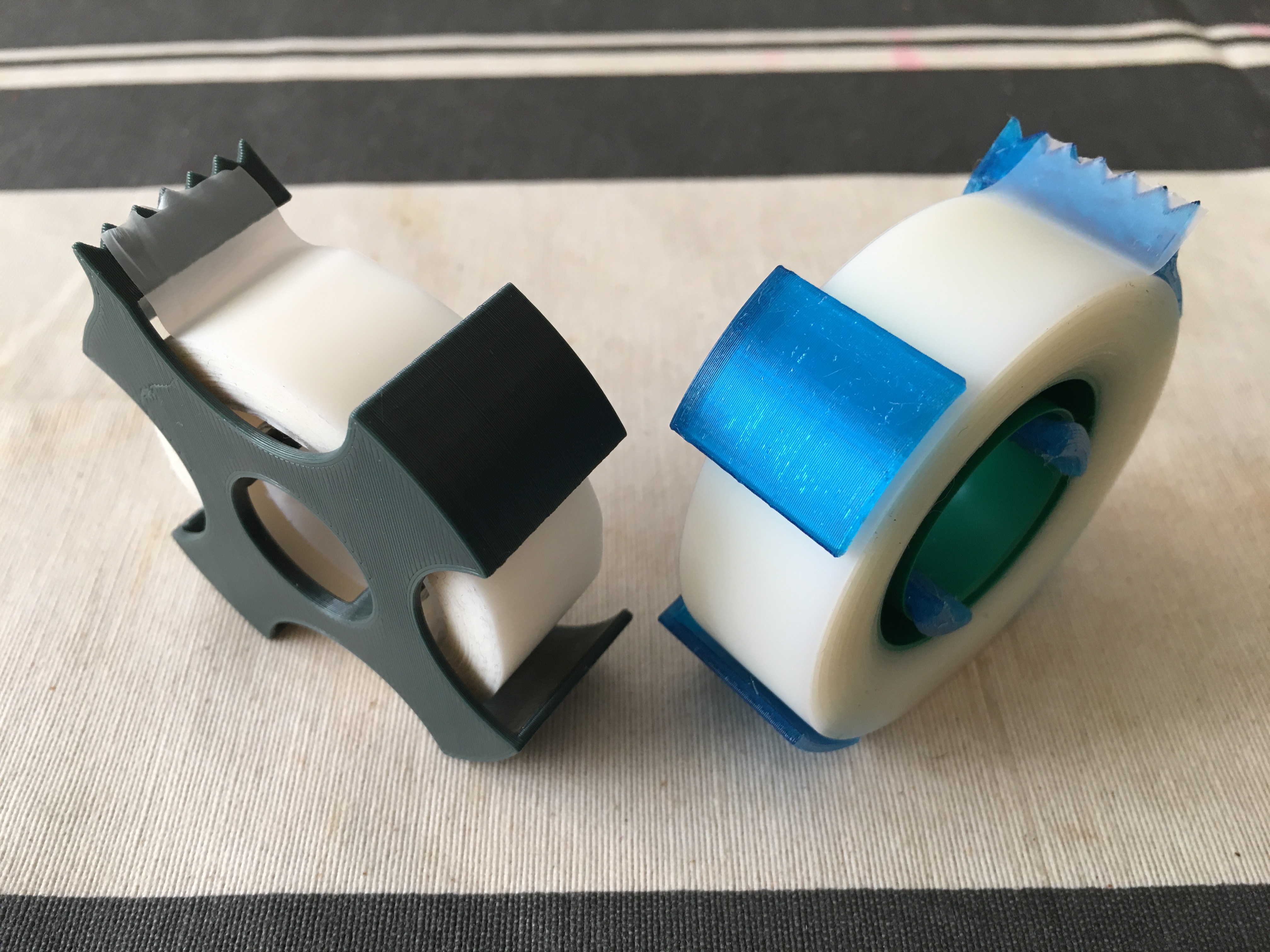 Free STL file Mini Tape Dispenser 🛠️・3D print design to